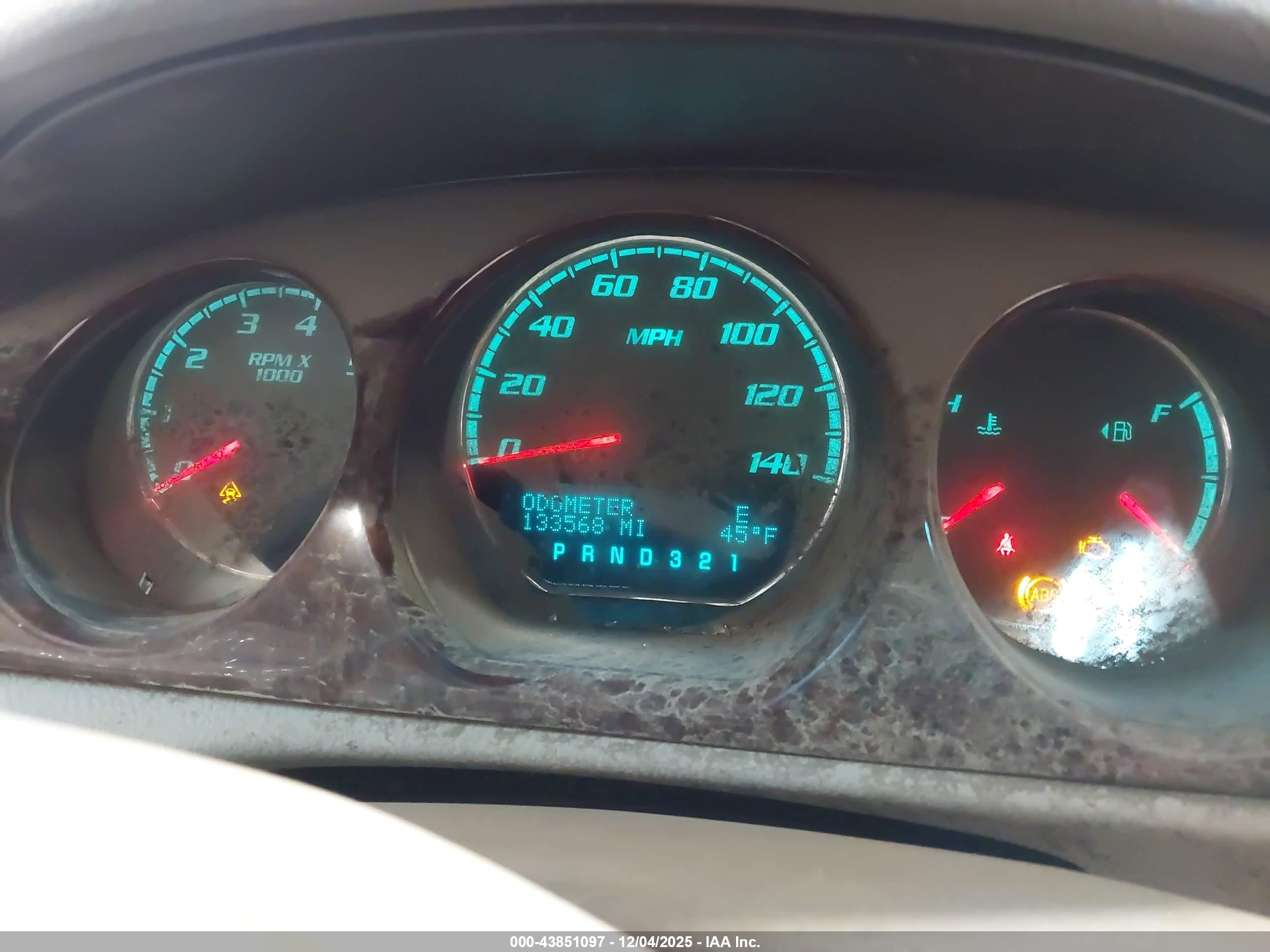 BUICK LUCERNE image 7