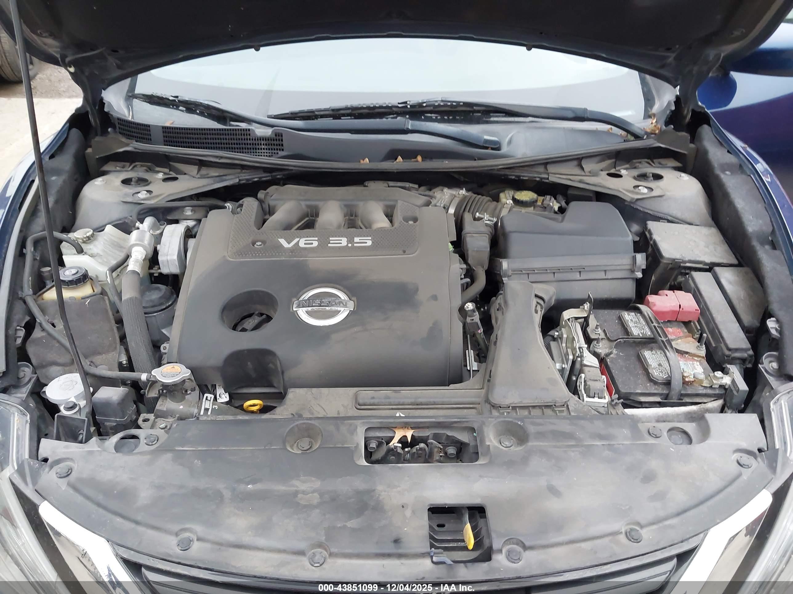 NISSAN ALTIMA image 10