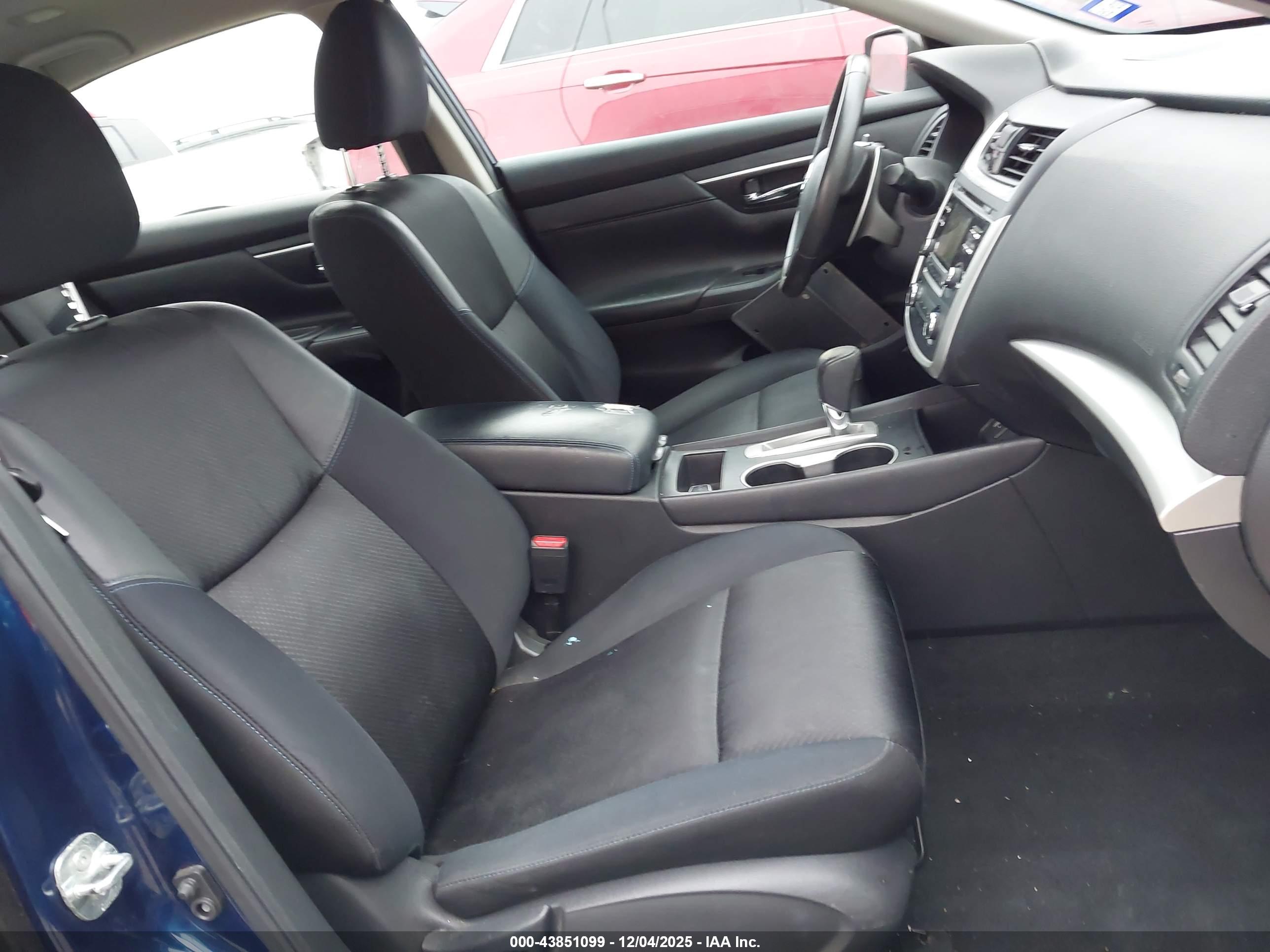 NISSAN ALTIMA image 5