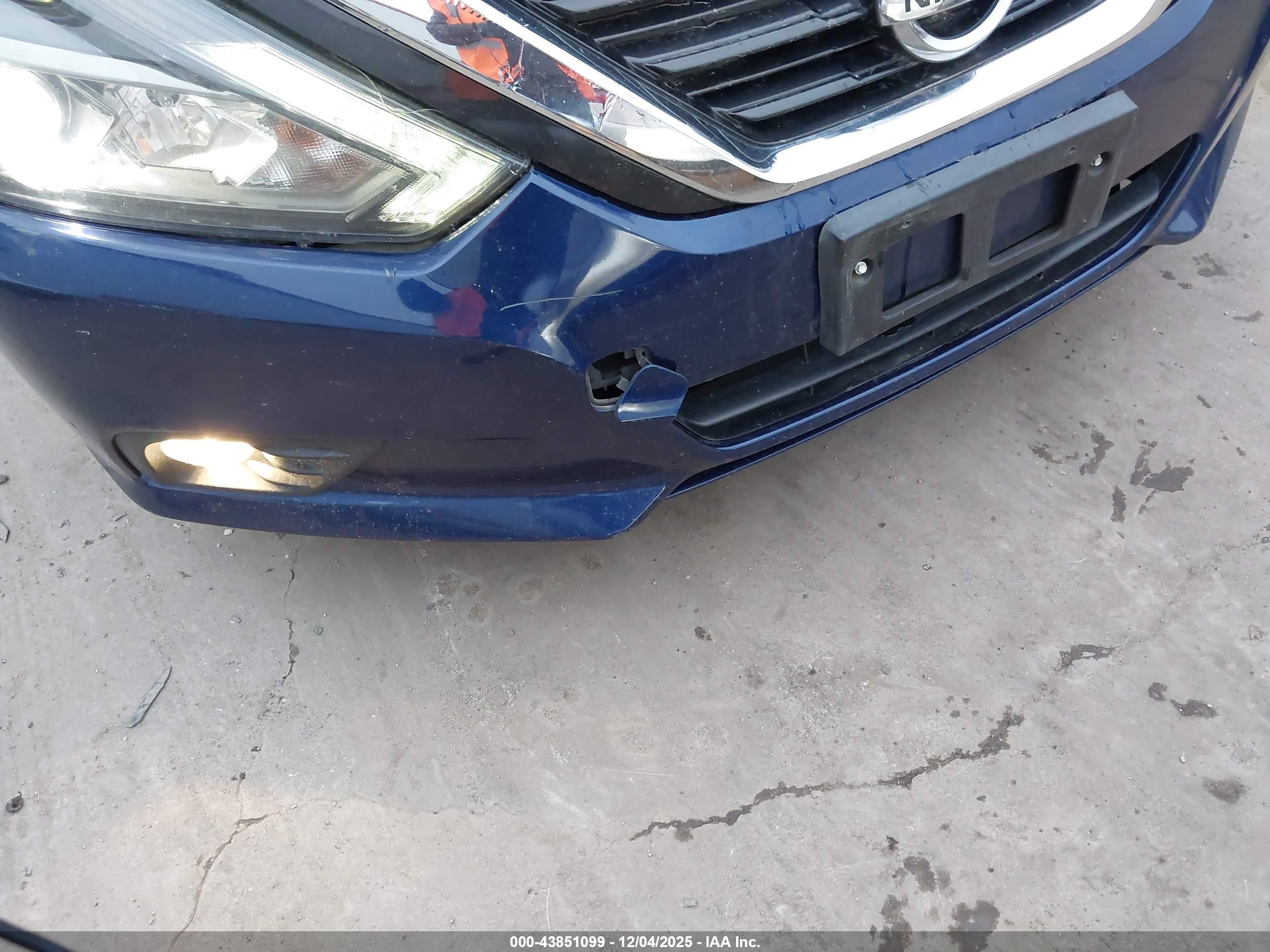NISSAN ALTIMA image 6