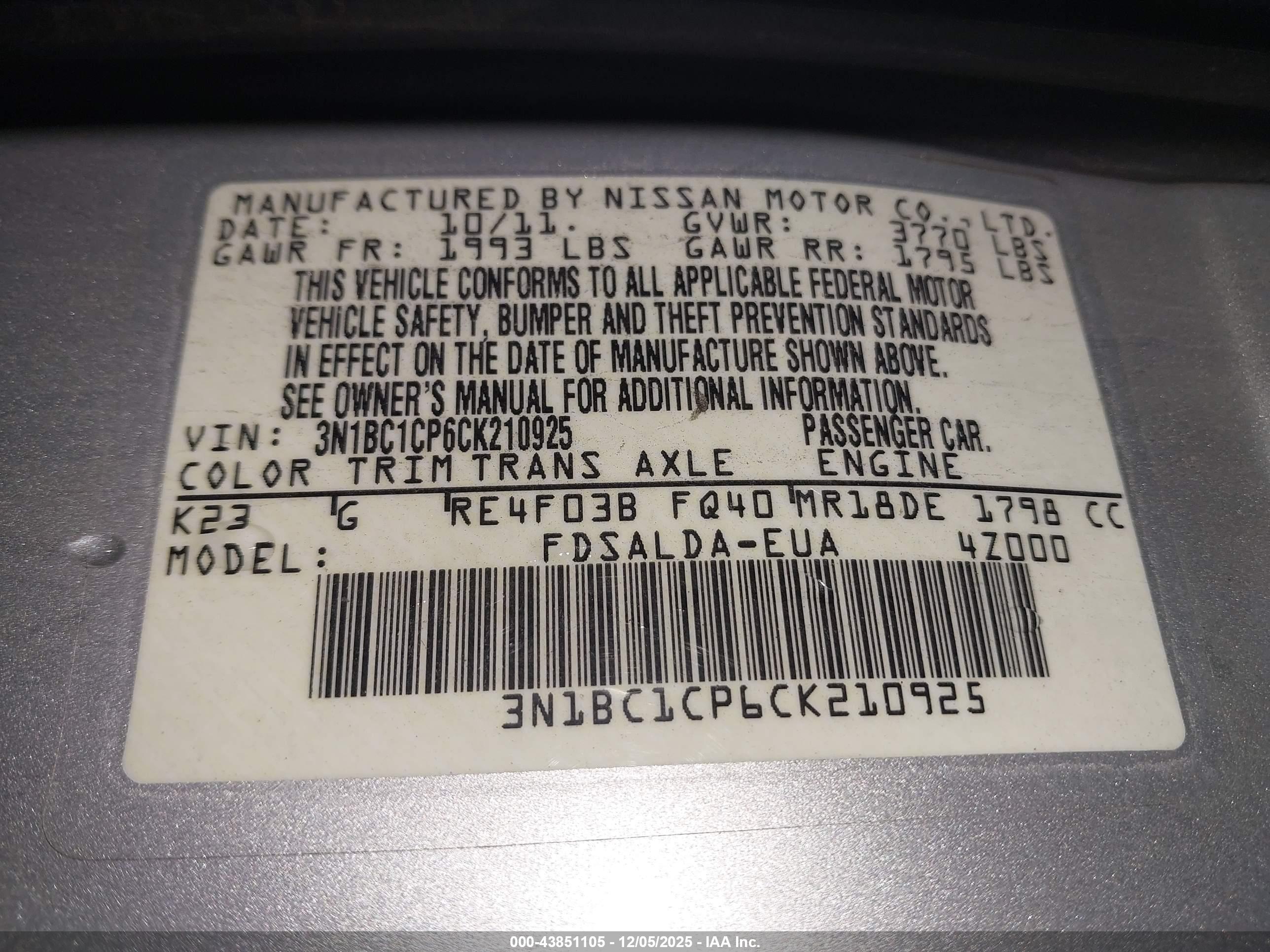 NISSAN VERSA image 9