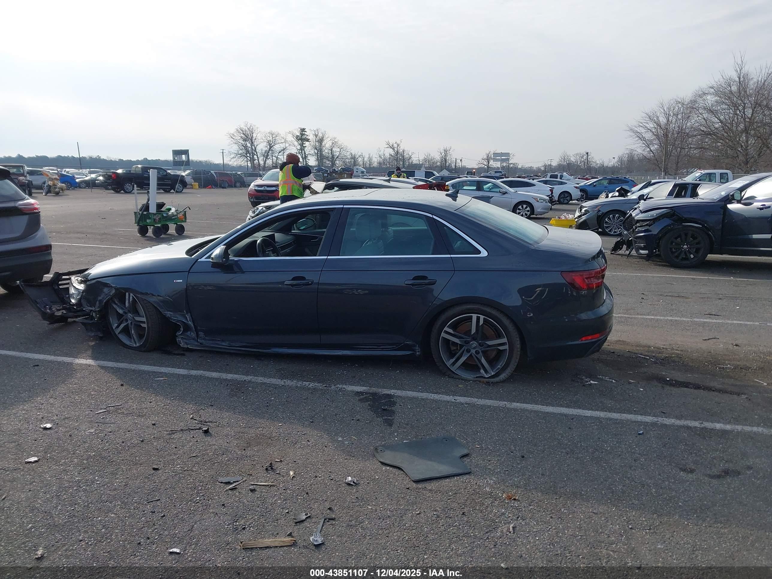 AUDI A4 image 3