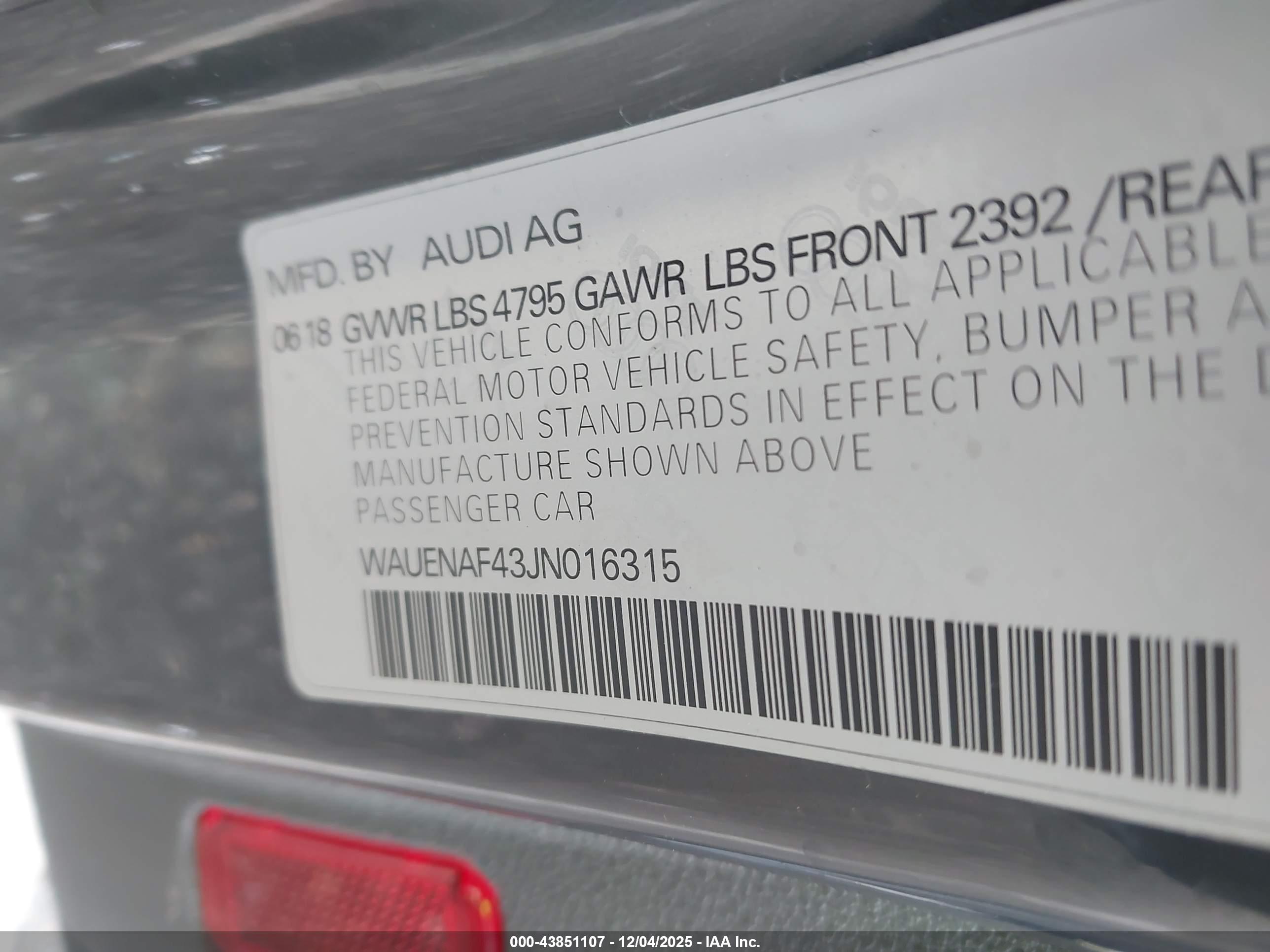 AUDI A4 image 9