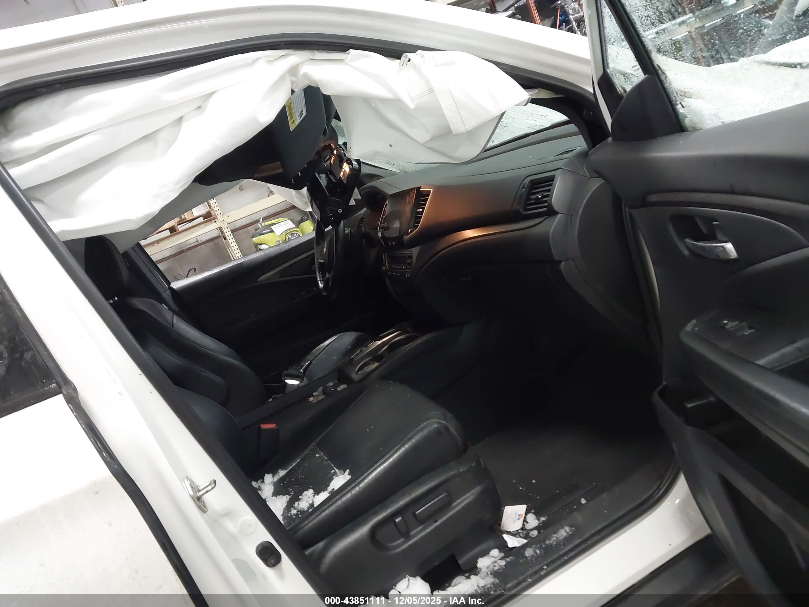 HONDA PASSPORT image 5