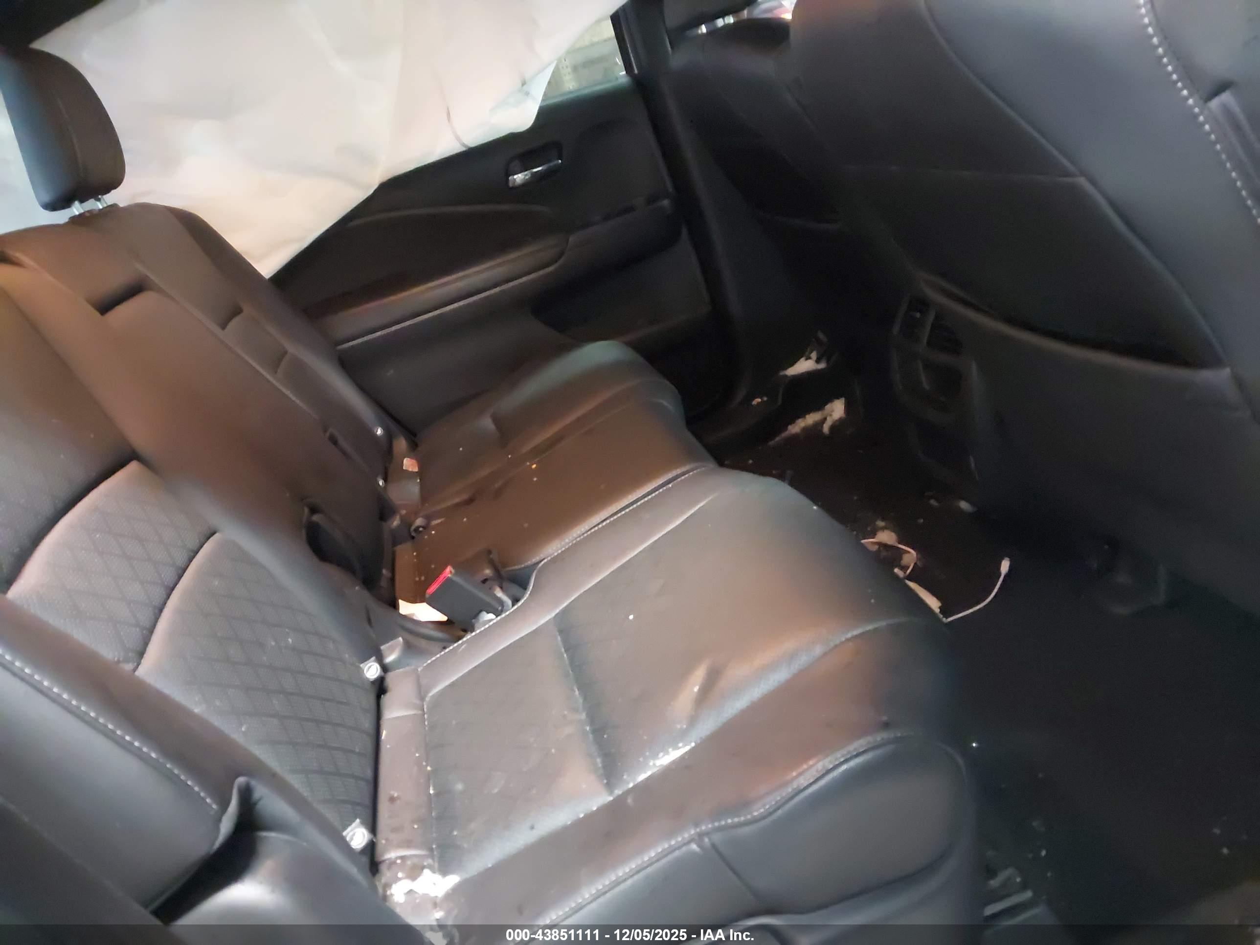 HONDA PASSPORT image 8