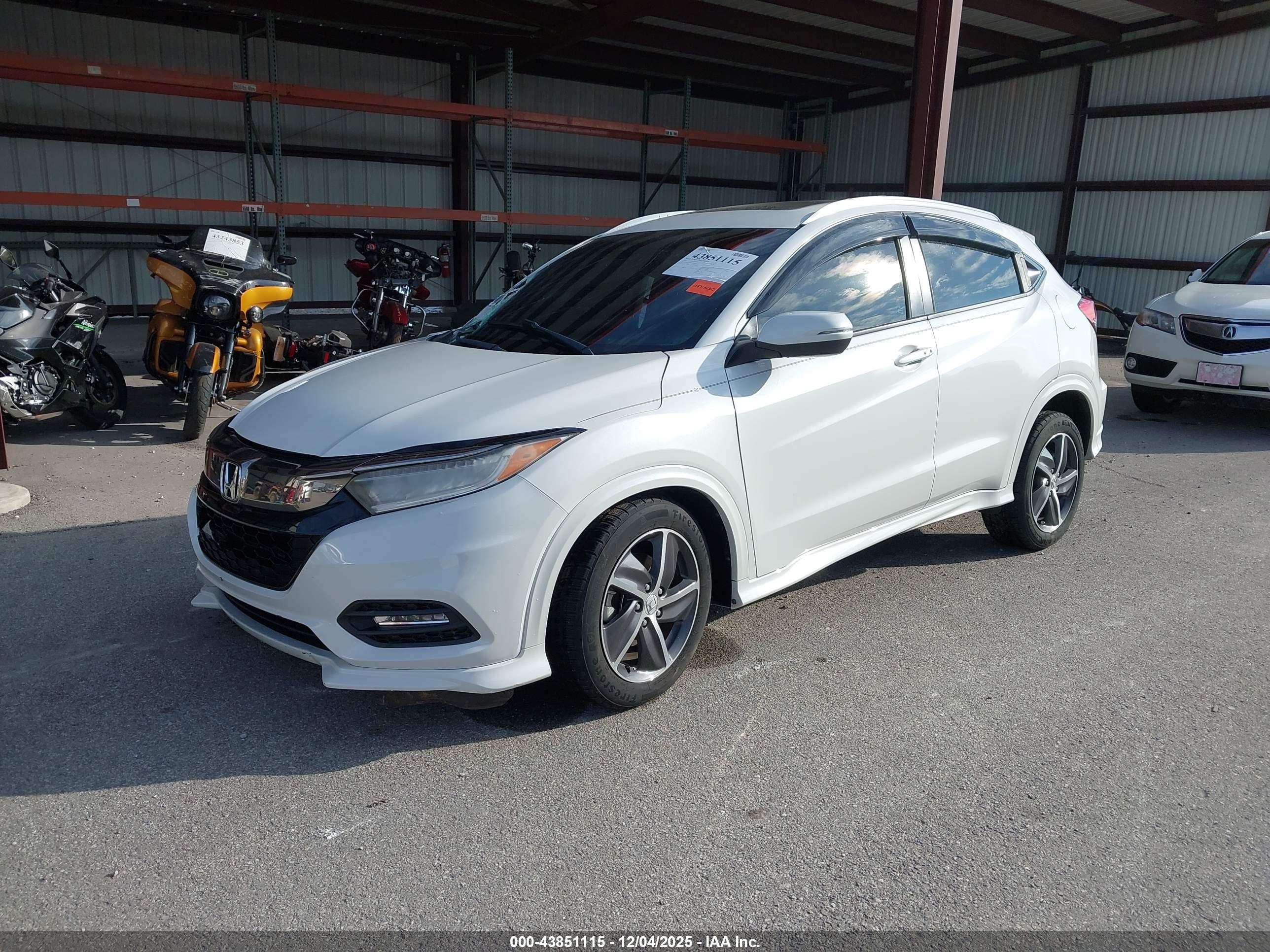 HONDA HR-V image 2