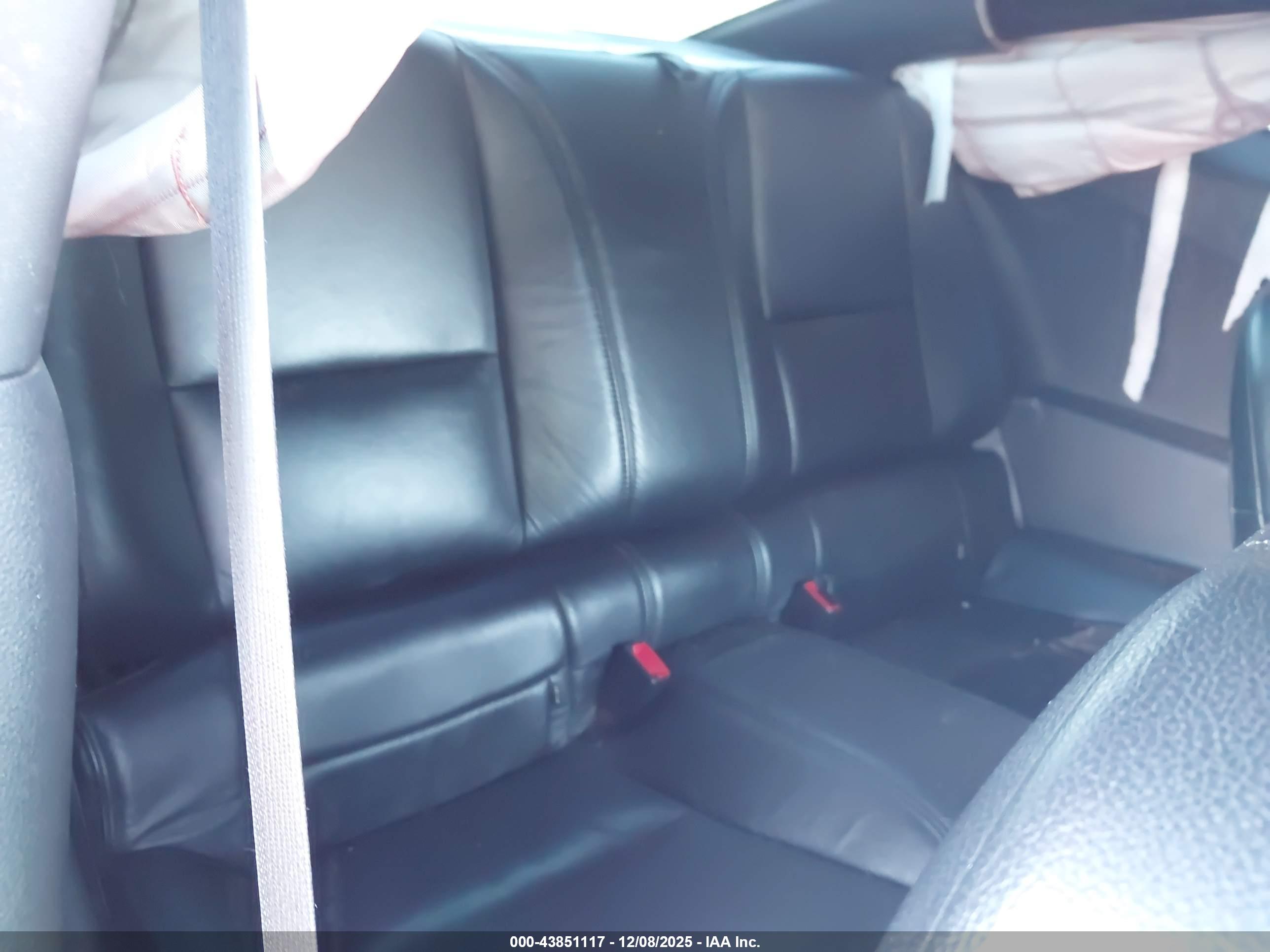 CHEVROLET CAMARO image 8