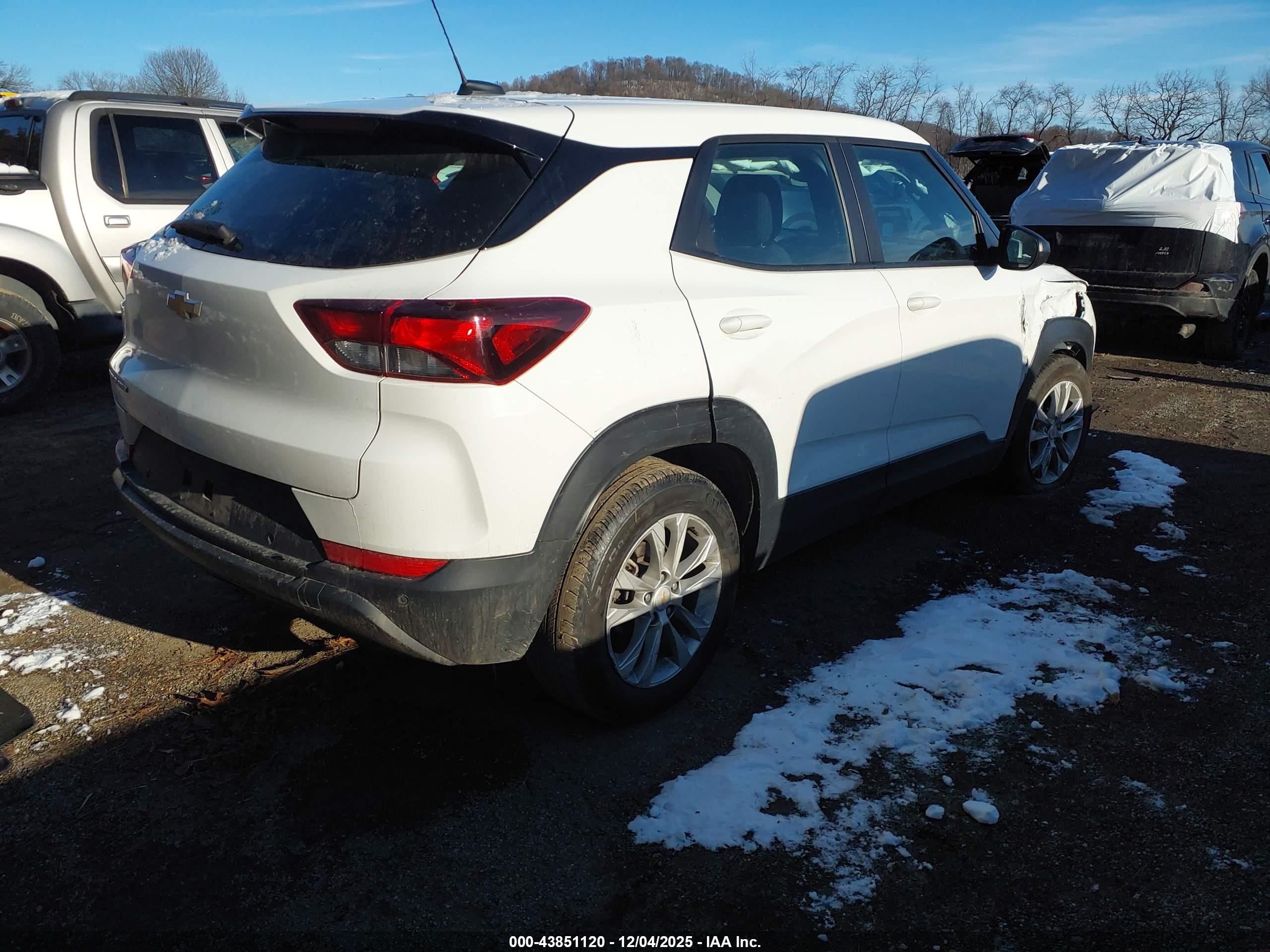 CHEVROLET TRAILBLAZER image 4