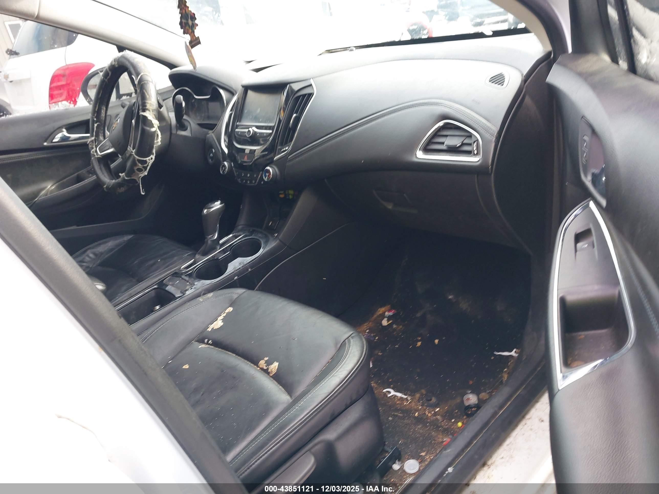 CHEVROLET CRUZE image 5