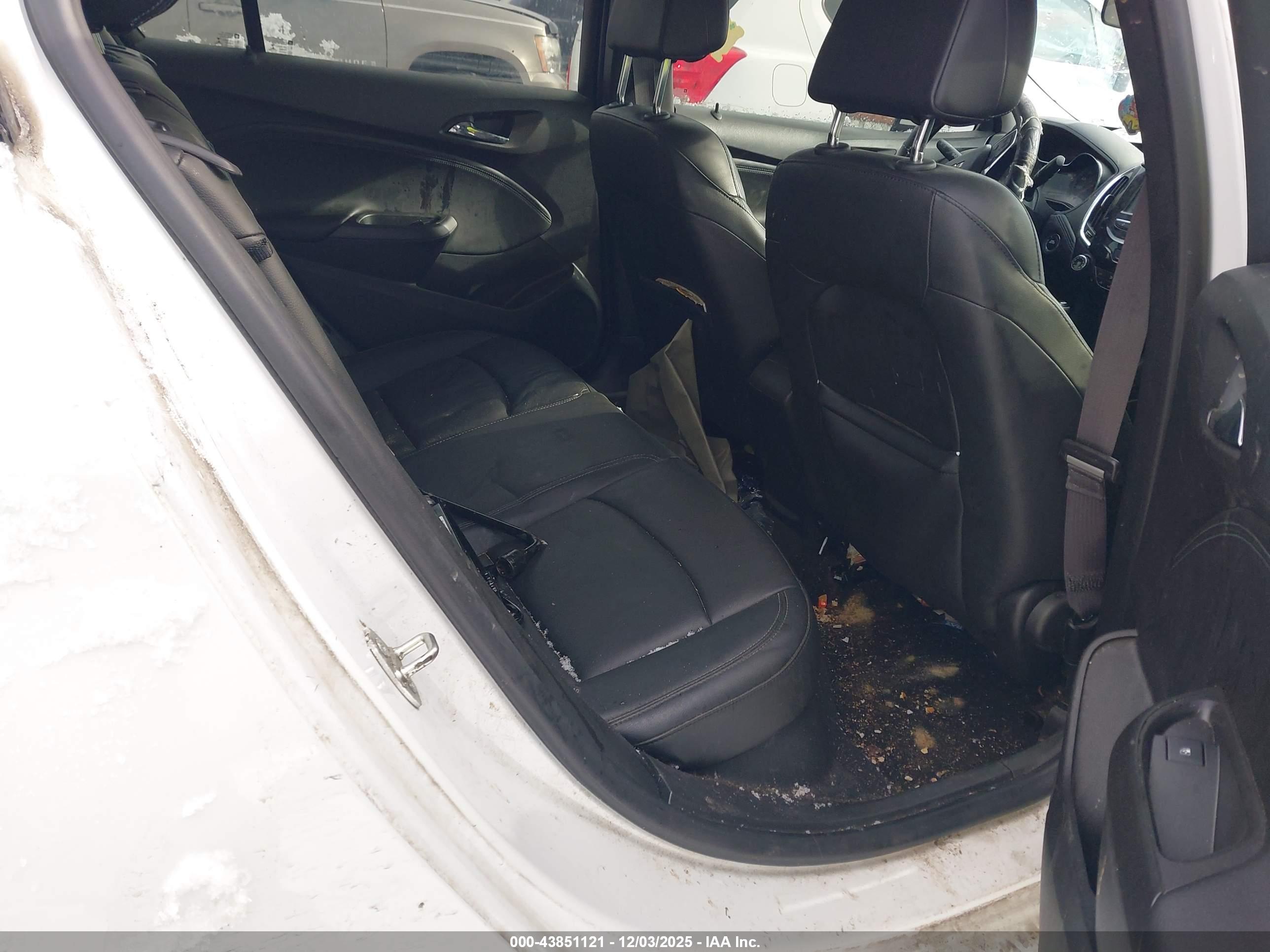 CHEVROLET CRUZE image 8