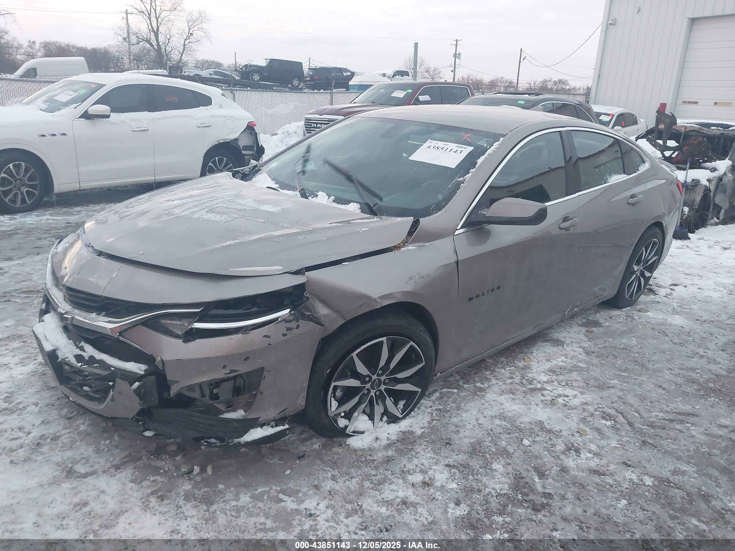 CHEVROLET MALIBU image 2