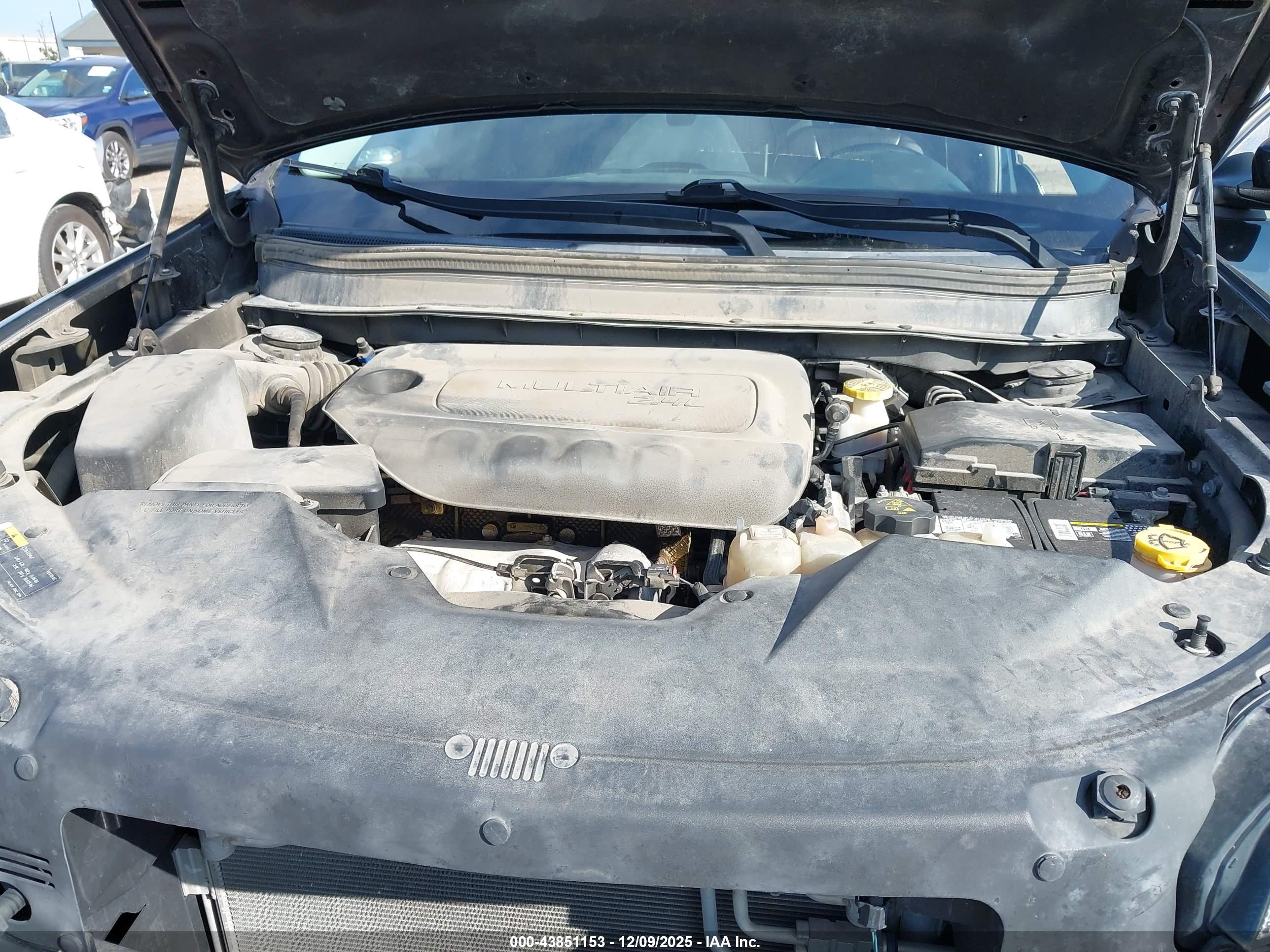 JEEP CHEROKEE image 10