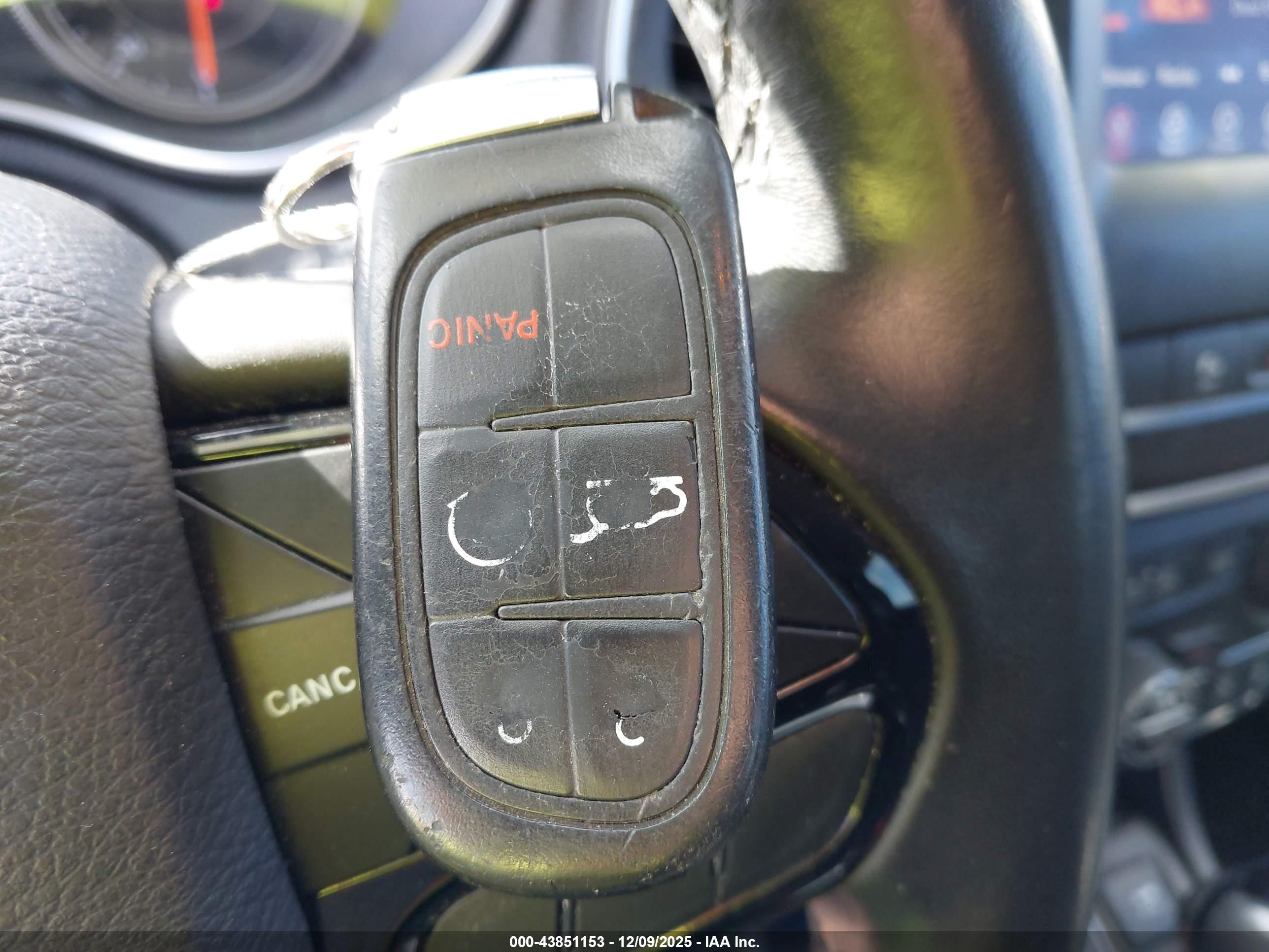 JEEP CHEROKEE image 11