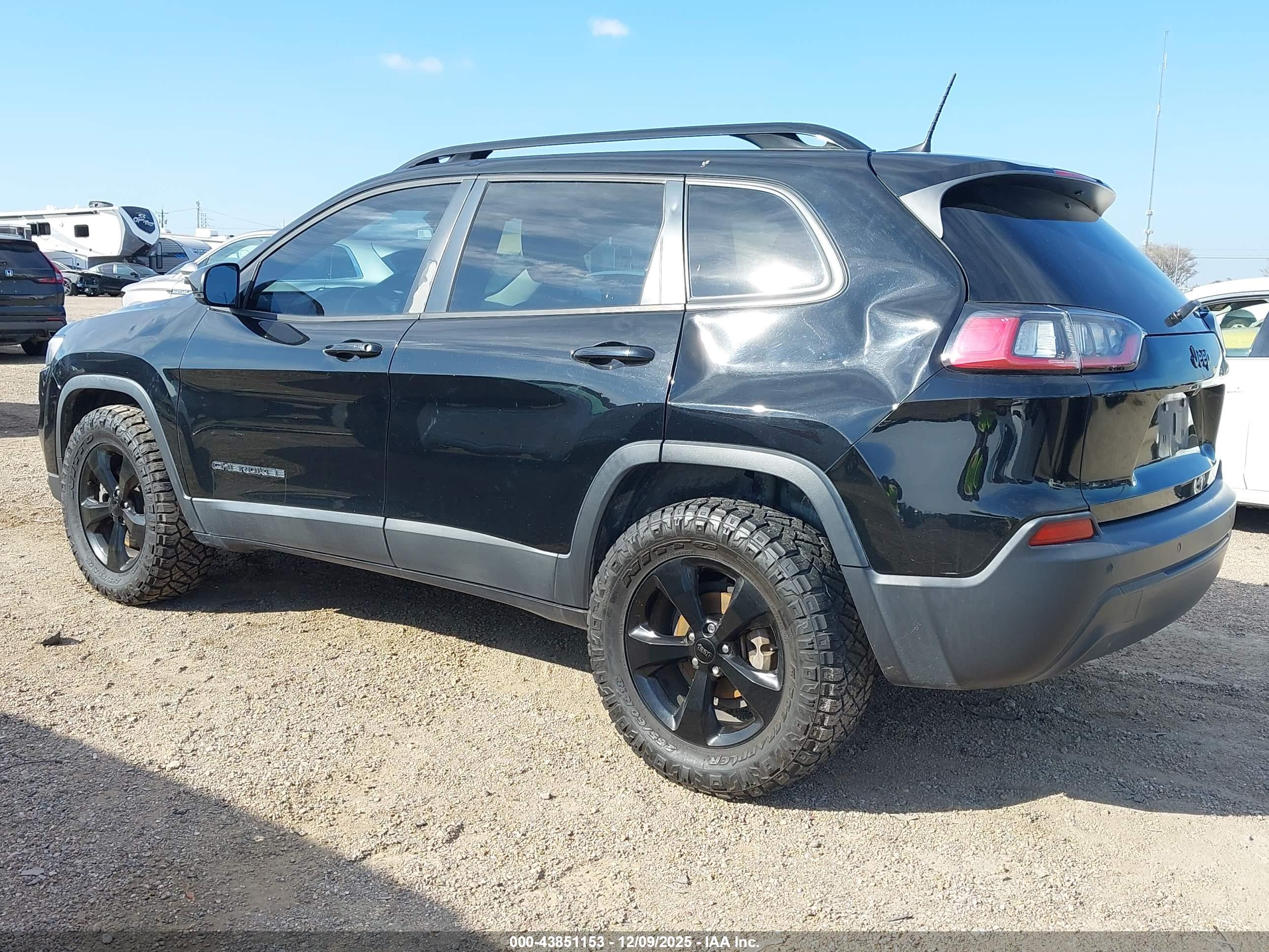 JEEP CHEROKEE image 3