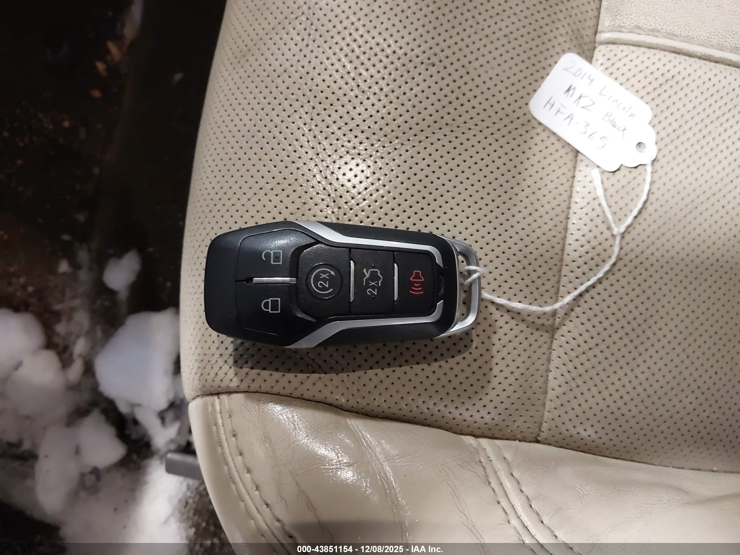 LINCOLN MKZ image 11