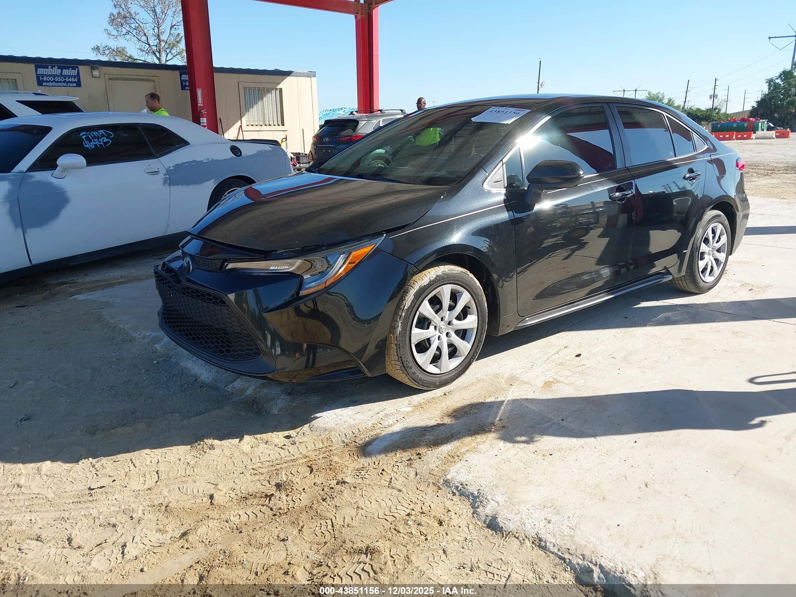 TOYOTA COROLLA image 2