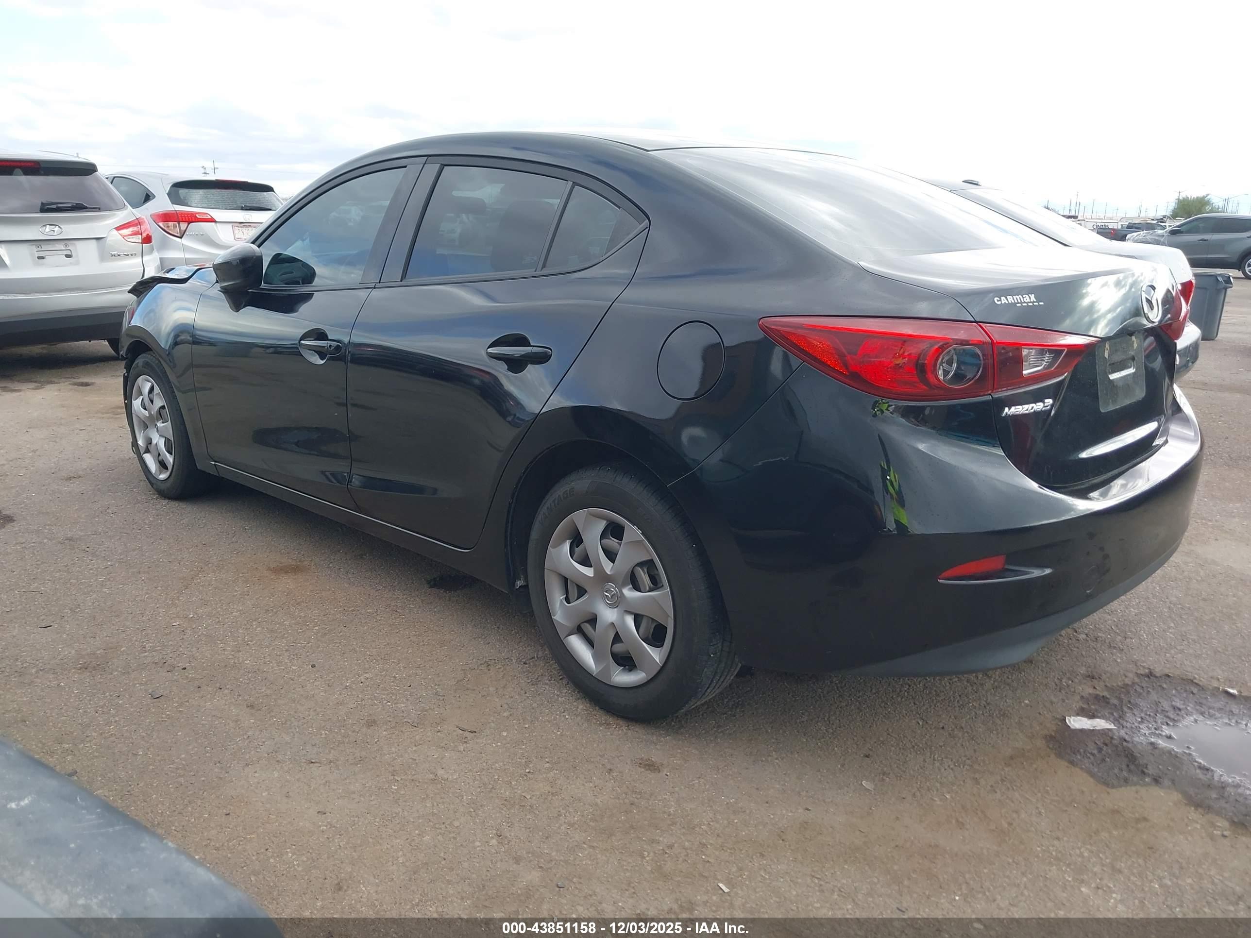 MAZDA MAZDA3 image 3