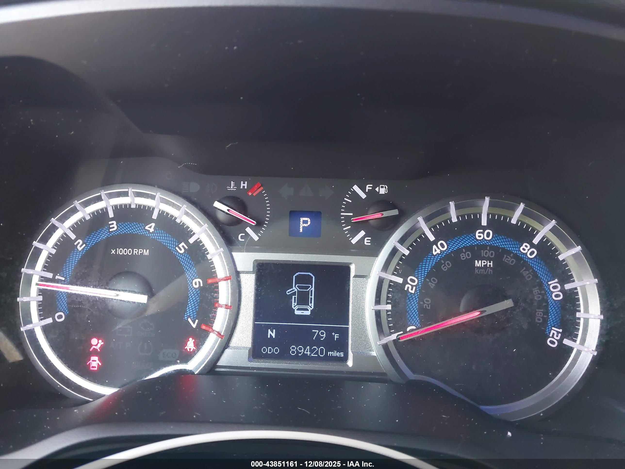TOYOTA 4RUNNER image 7