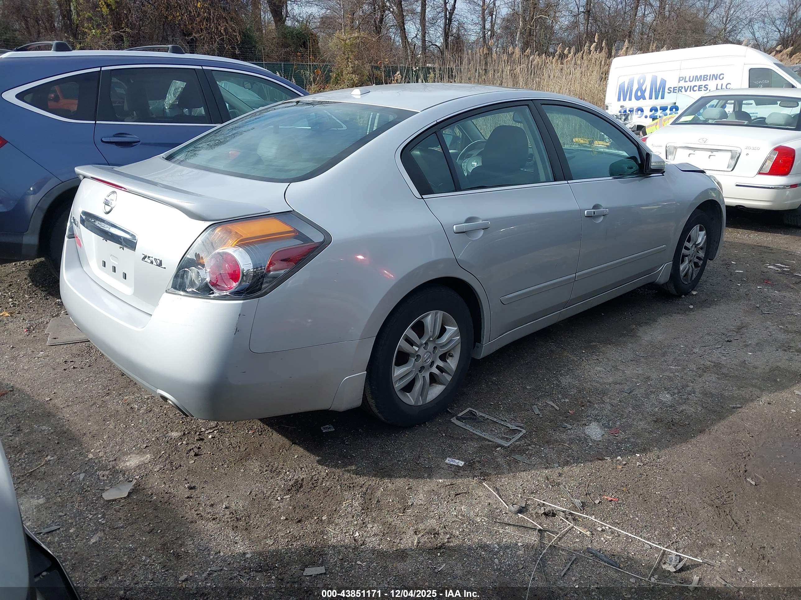 NISSAN ALTIMA image 4