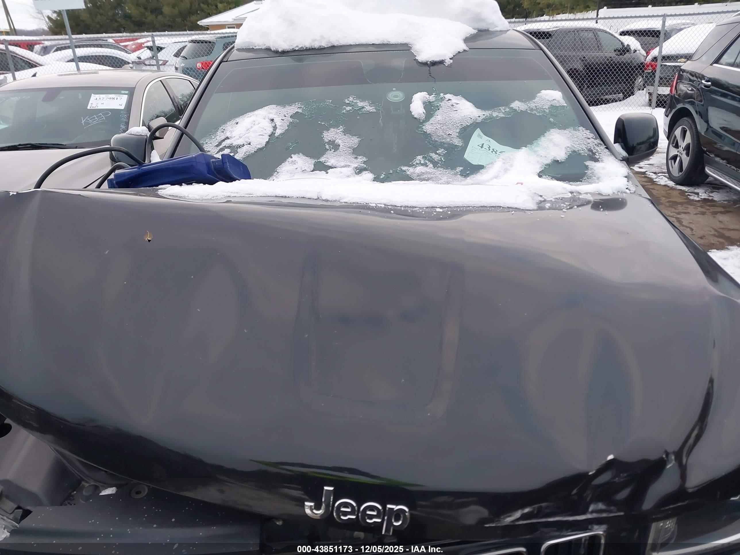 JEEP GRAND image 10