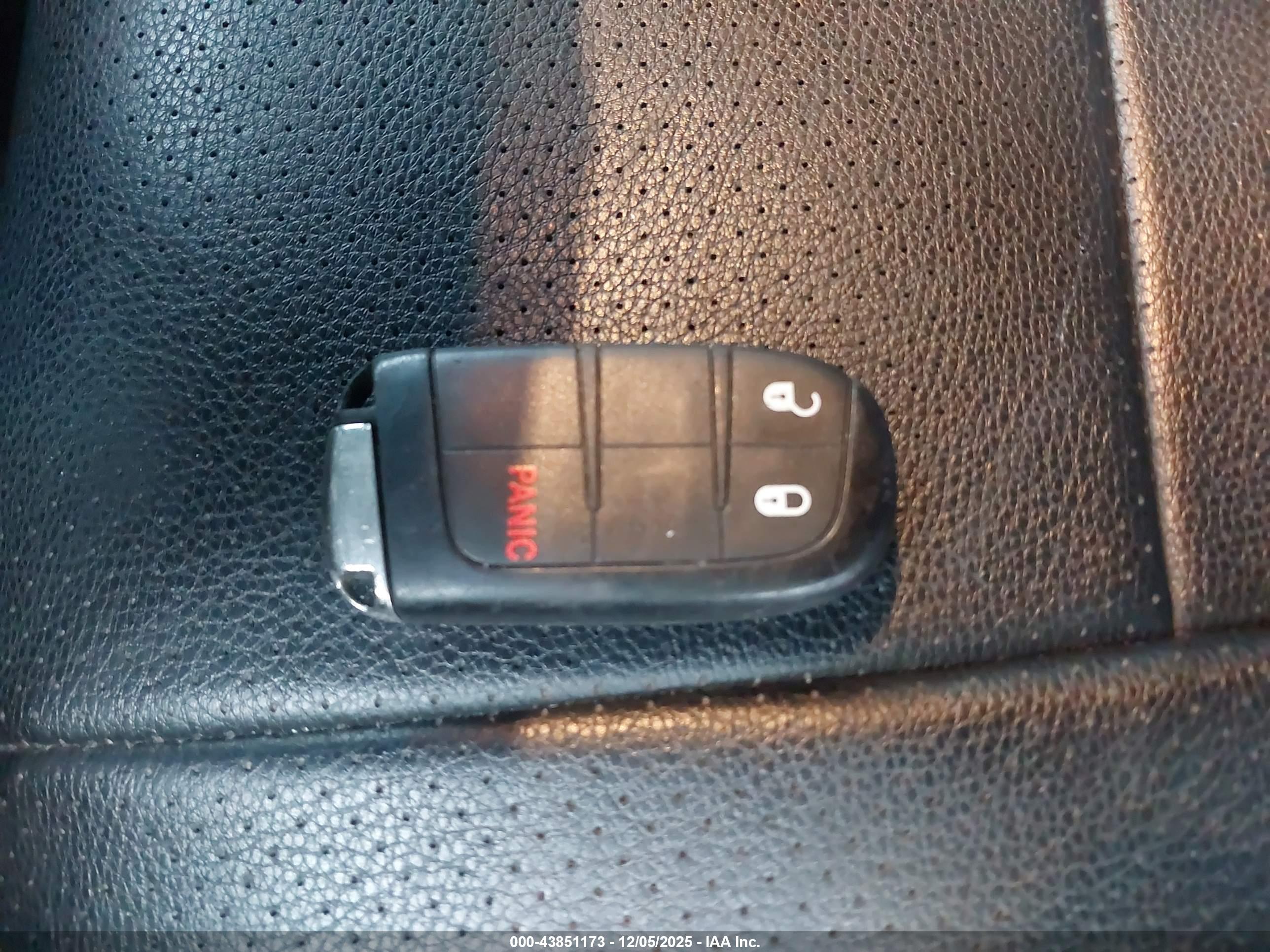JEEP GRAND image 11