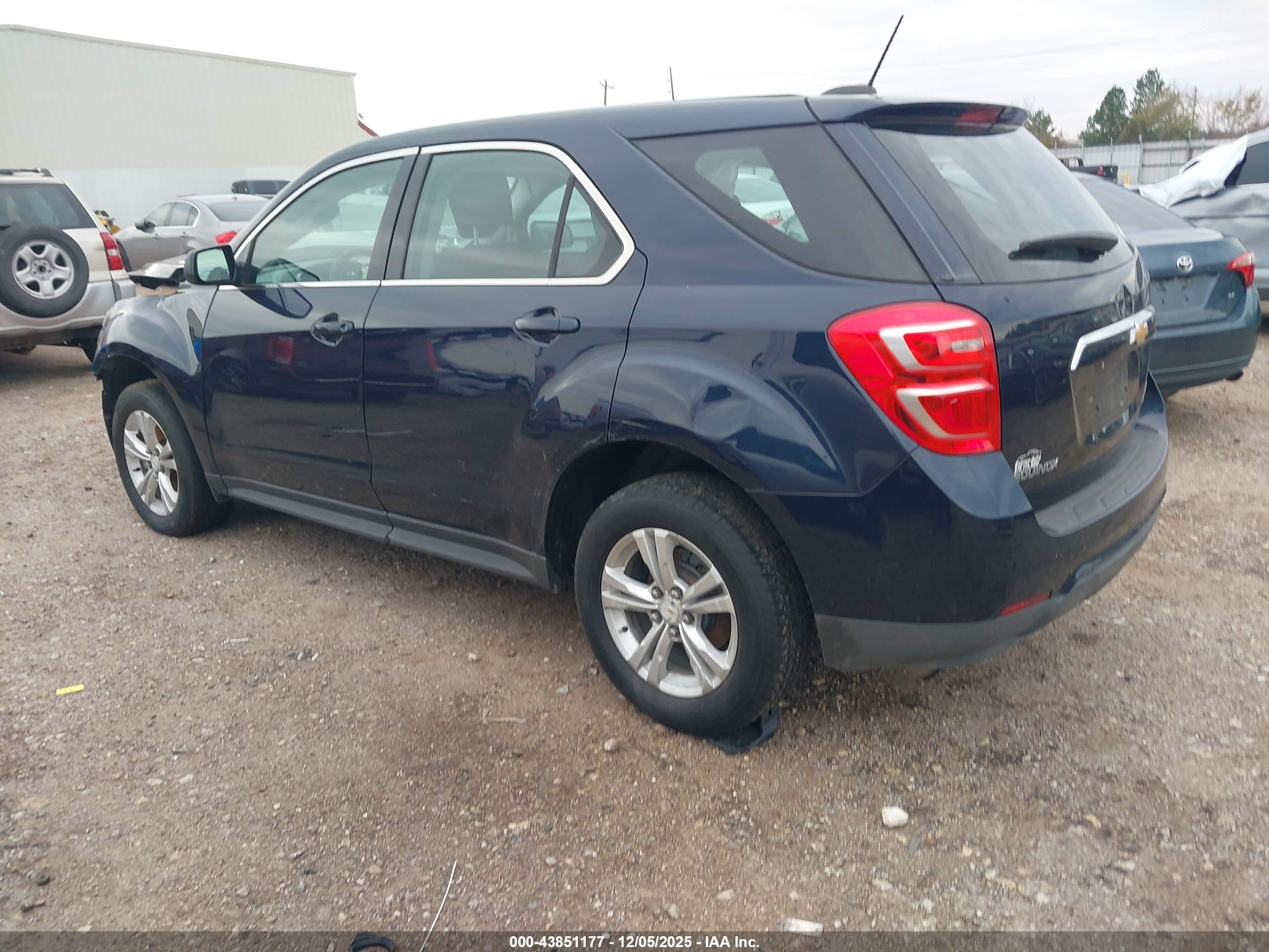 CHEVROLET EQUINOX image 3