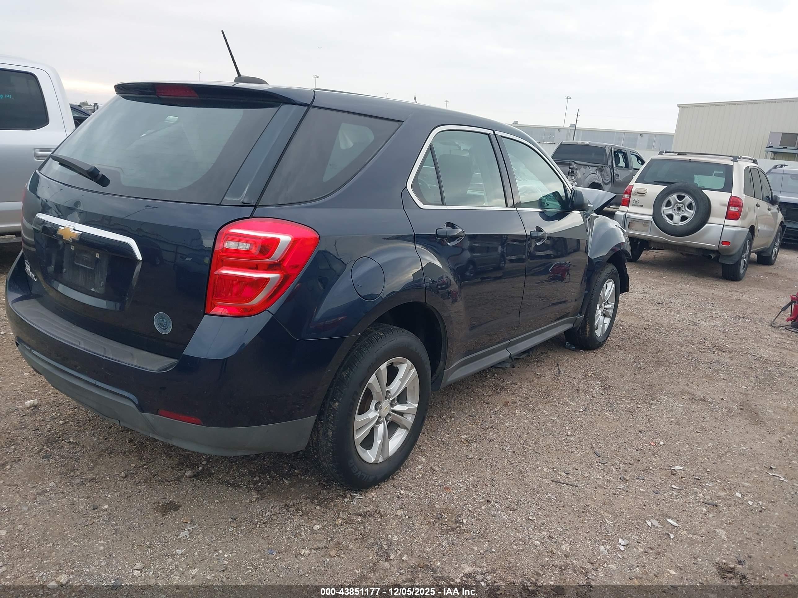 CHEVROLET EQUINOX image 4