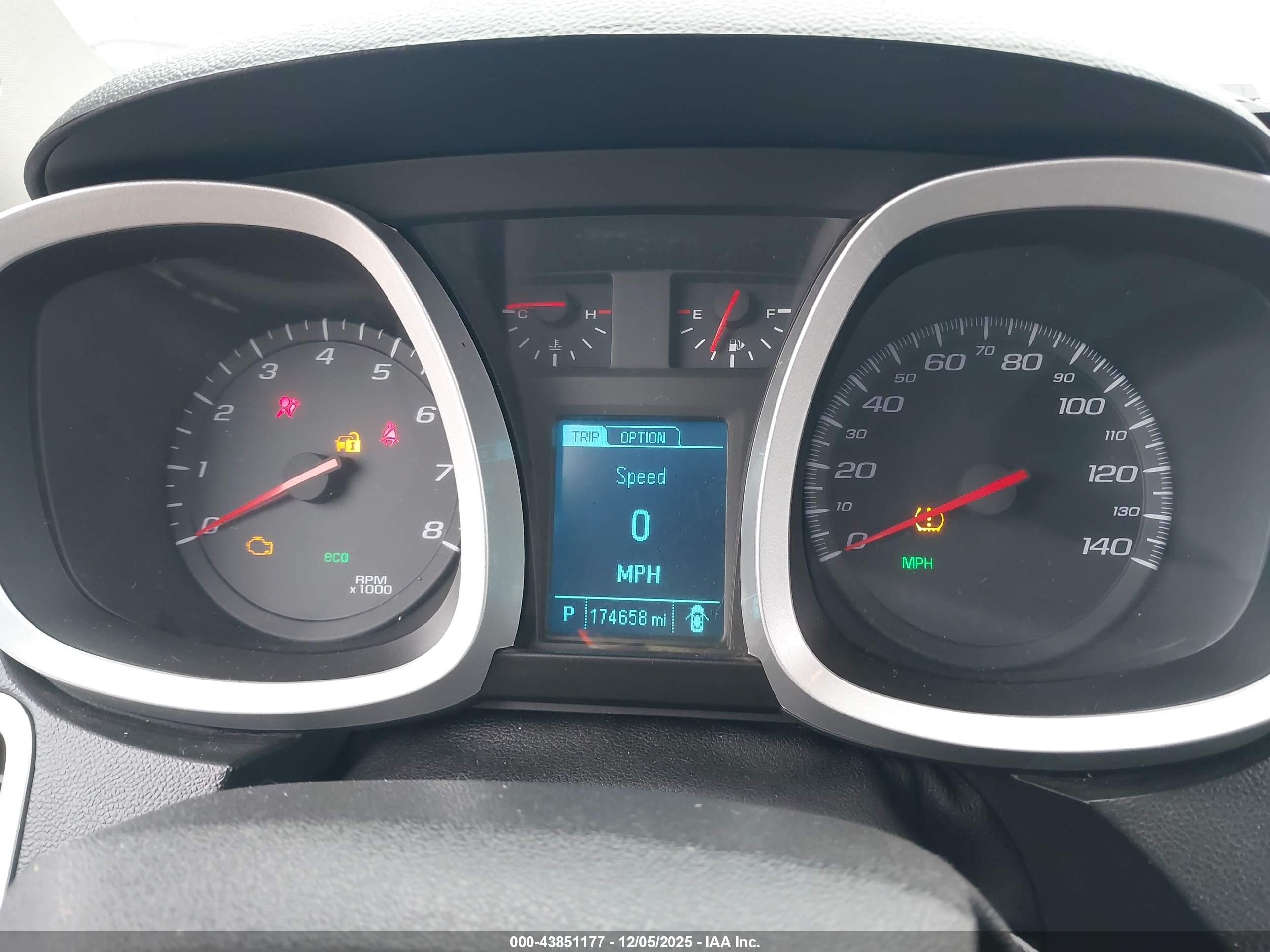 CHEVROLET EQUINOX image 7