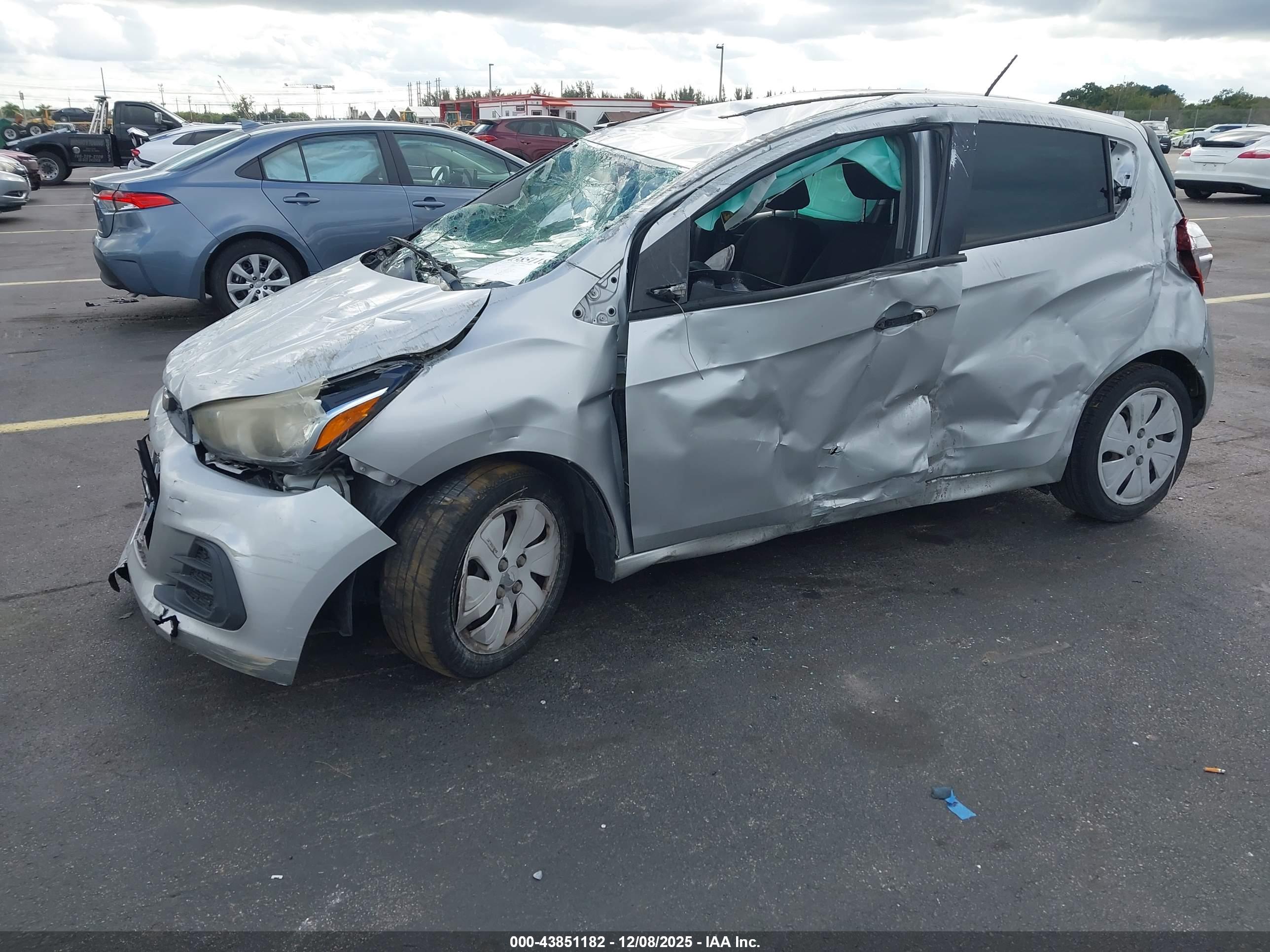 CHEVROLET SPARK image 2