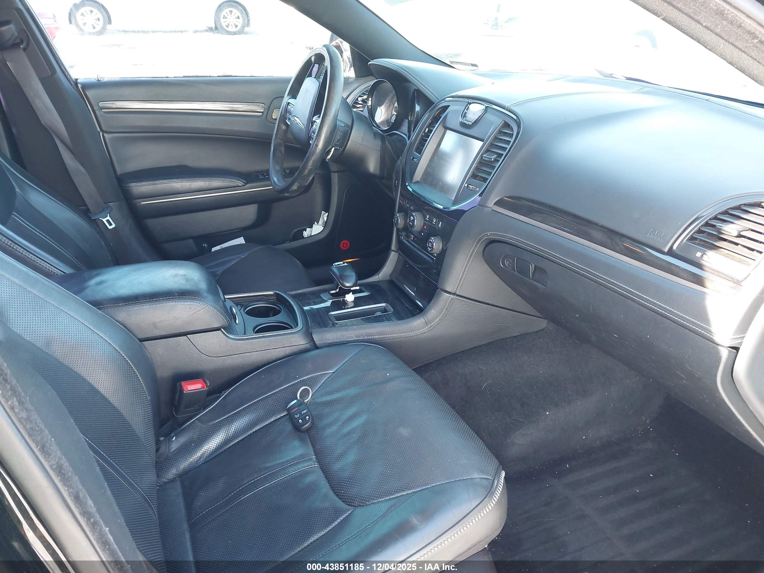 CHRYSLER 300C image 5