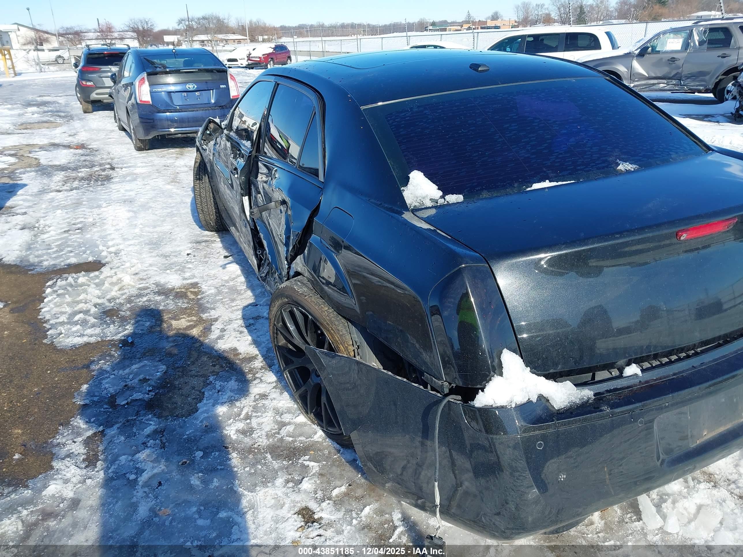 CHRYSLER 300C image 6