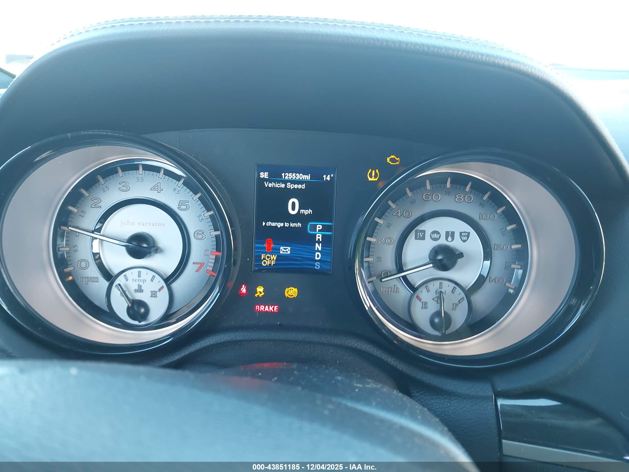 CHRYSLER 300C image 7