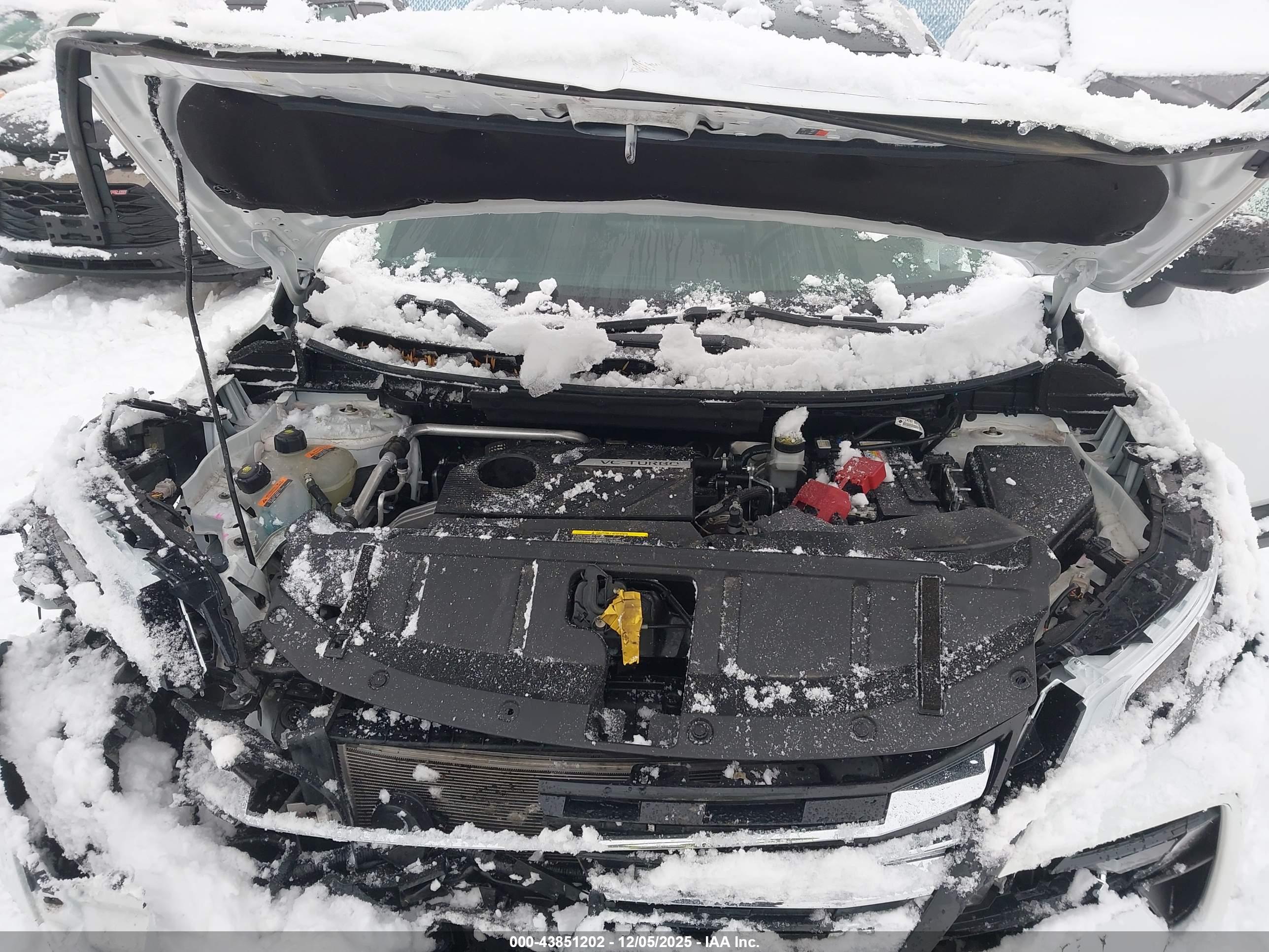 NISSAN ROGUE image 10