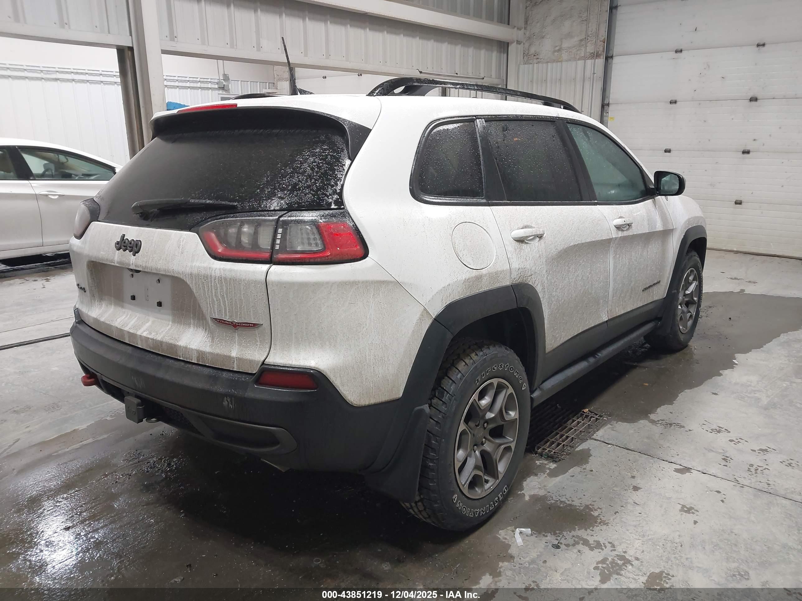 JEEP CHEROKEE image 4