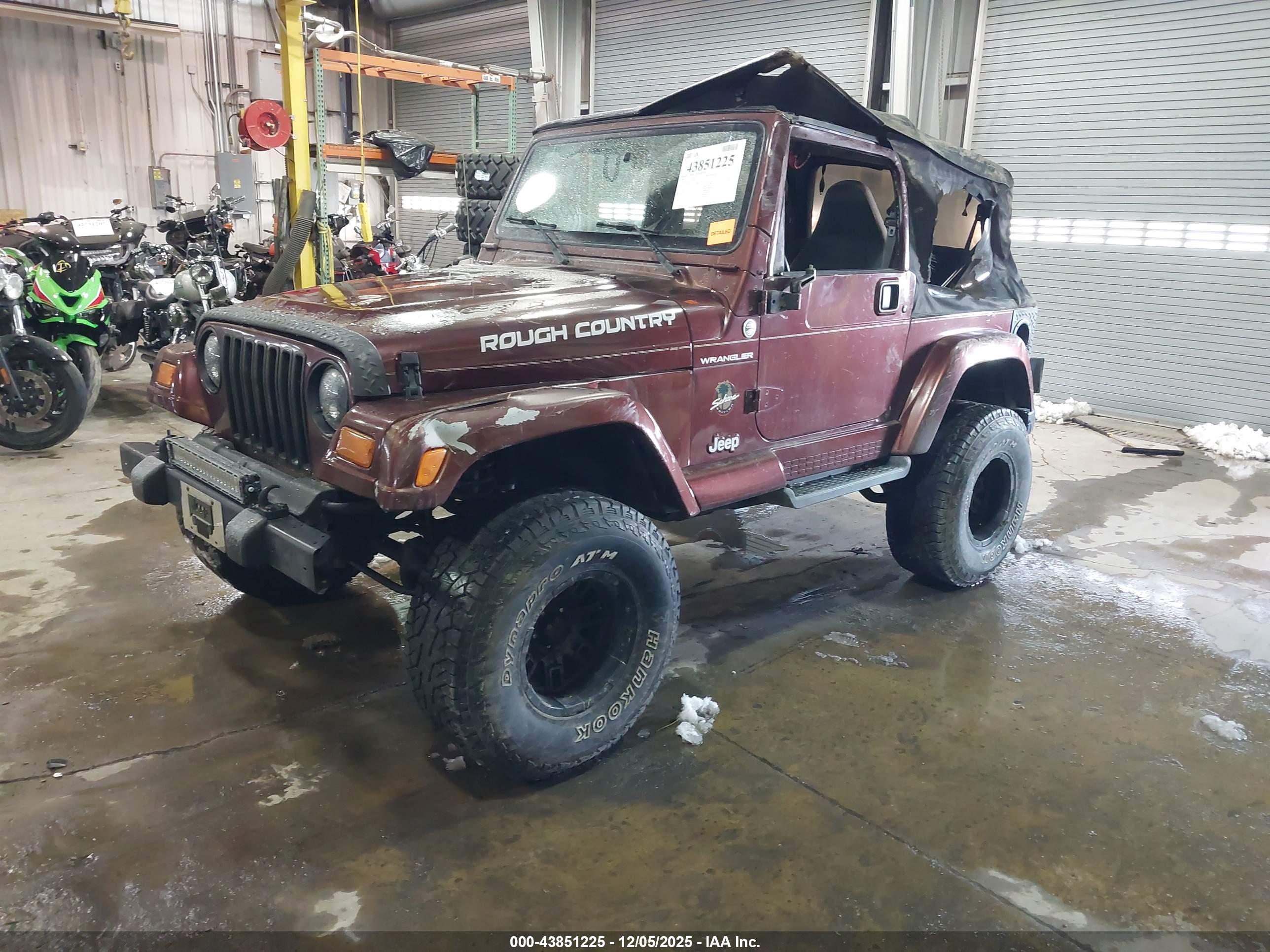 JEEP WRANGLER image 2