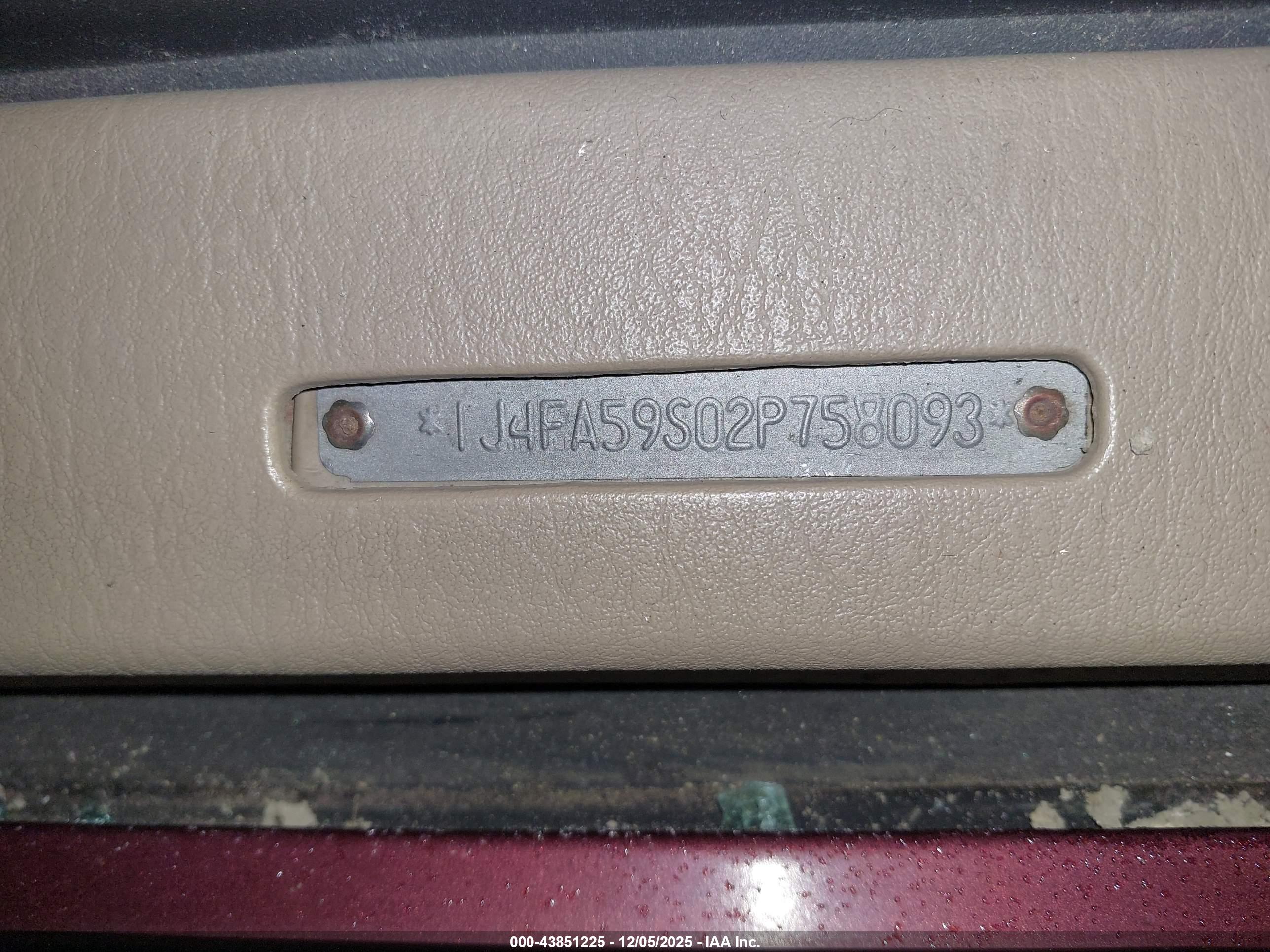 JEEP WRANGLER image 9