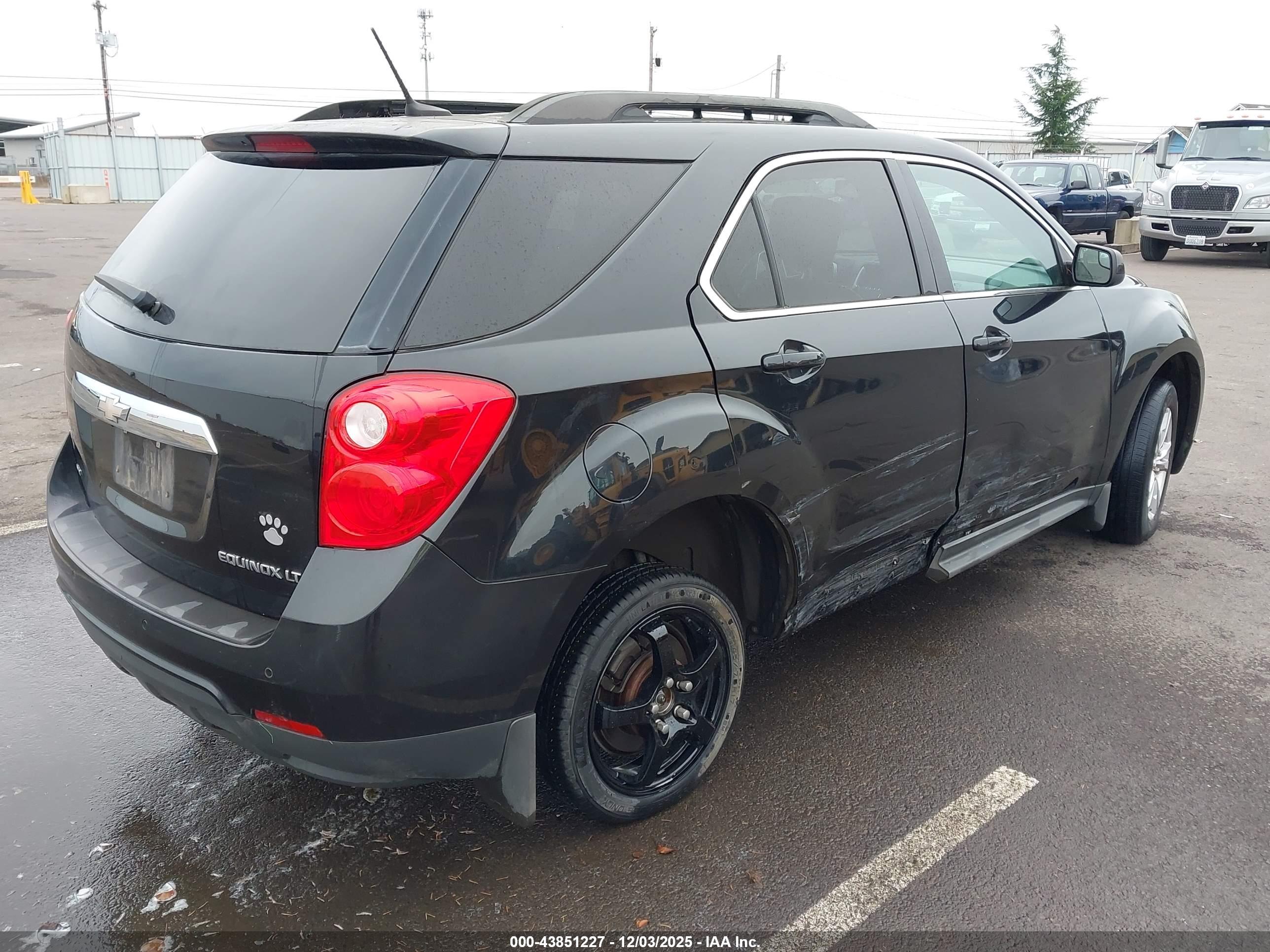 CHEVROLET EQUINOX image 4