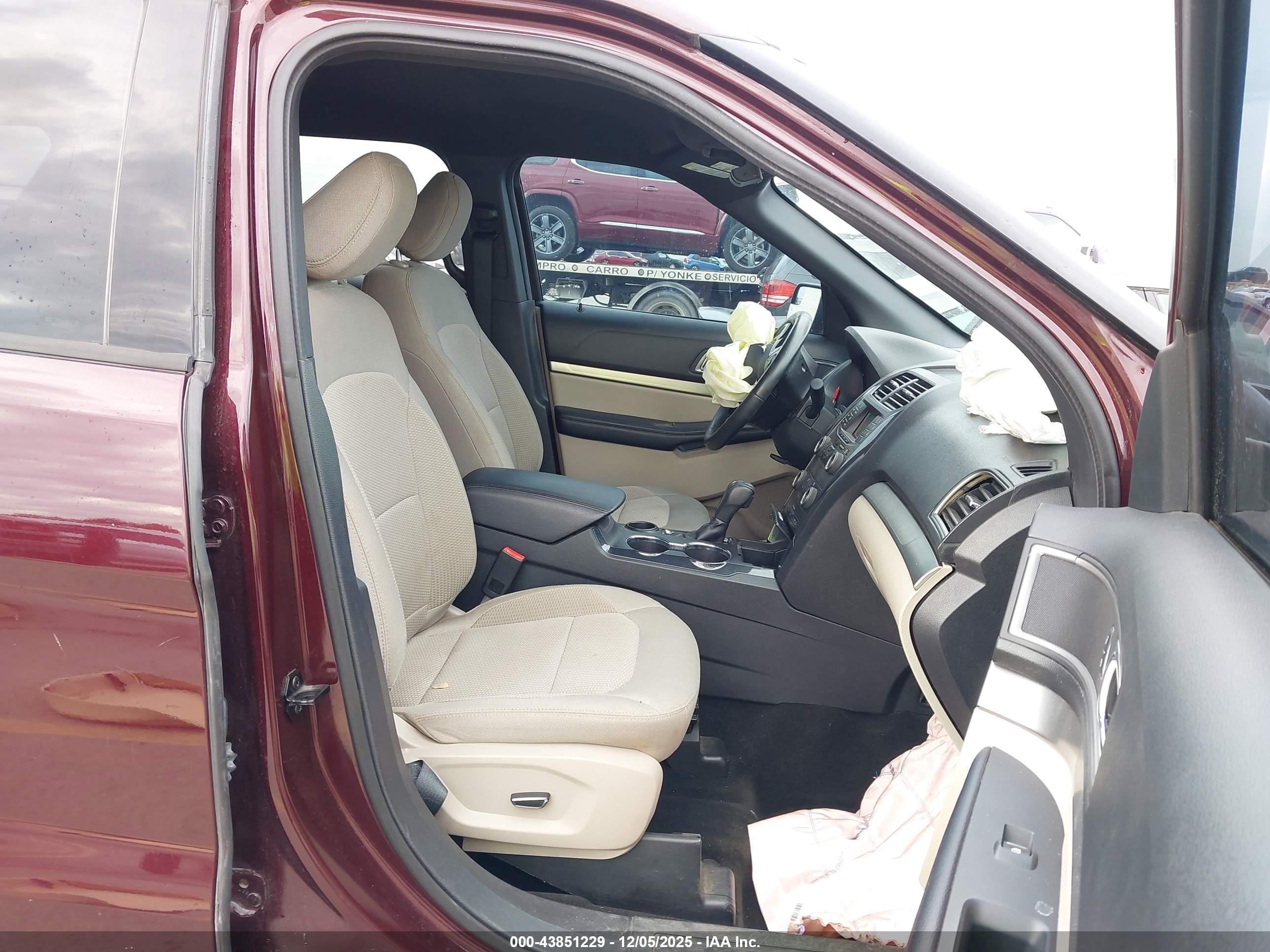 FORD EXPLORER image 5