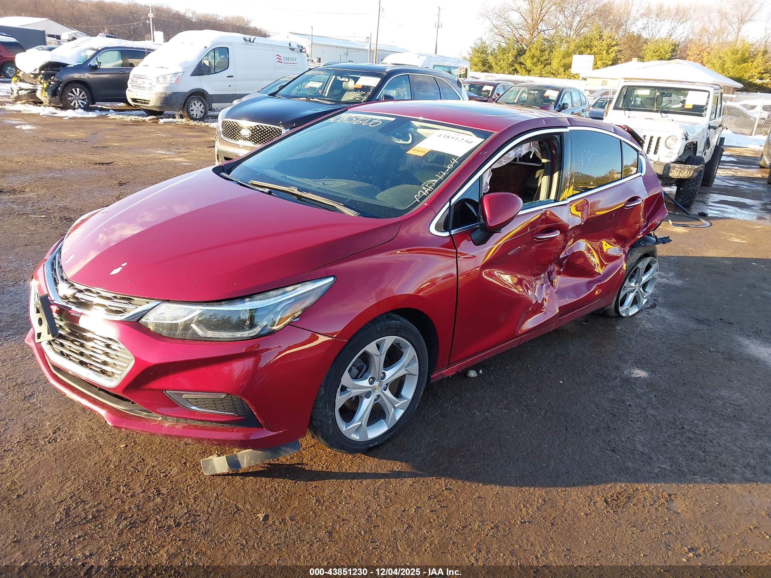 CHEVROLET CRUZE image 2