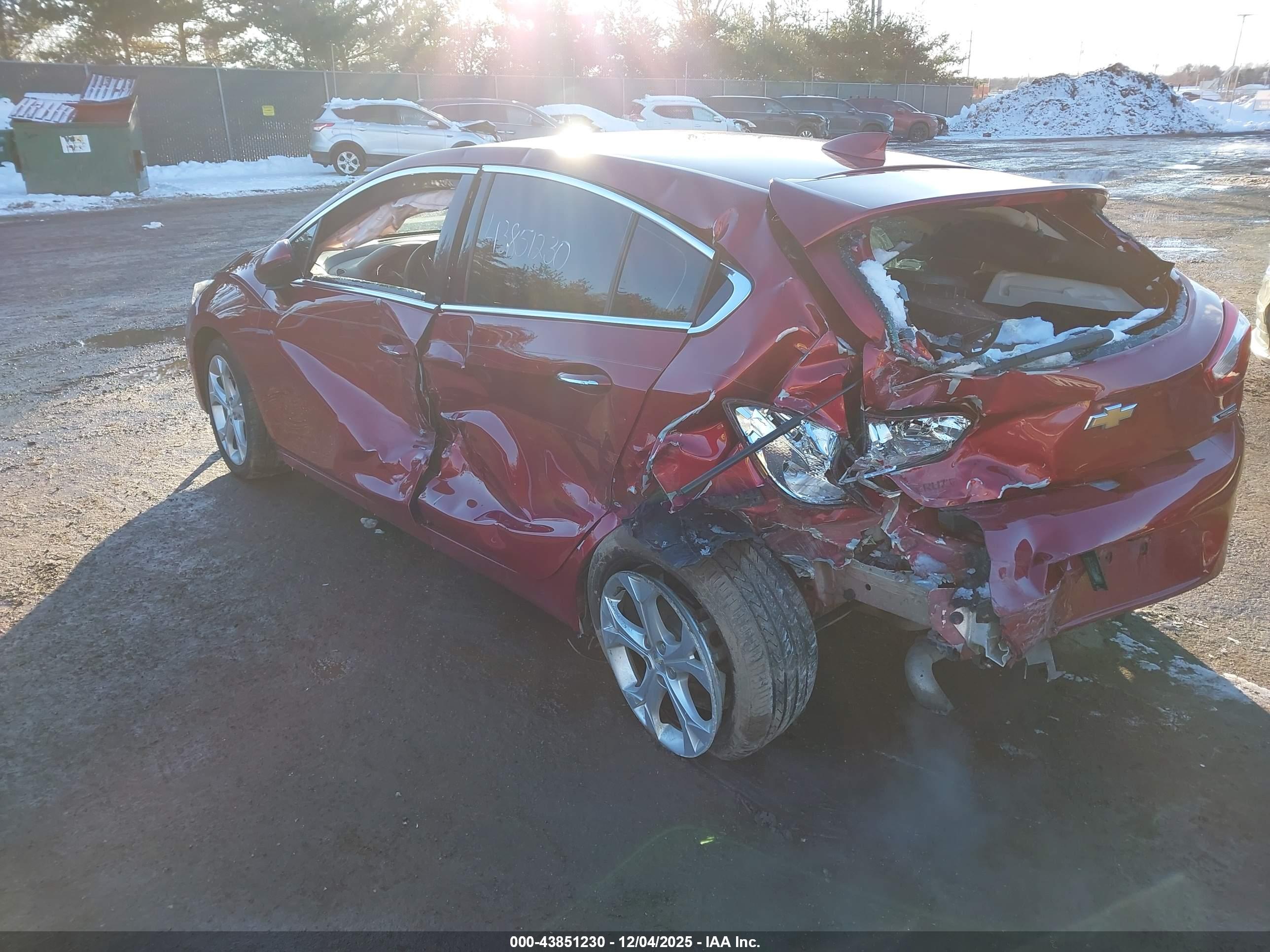 CHEVROLET CRUZE image 3