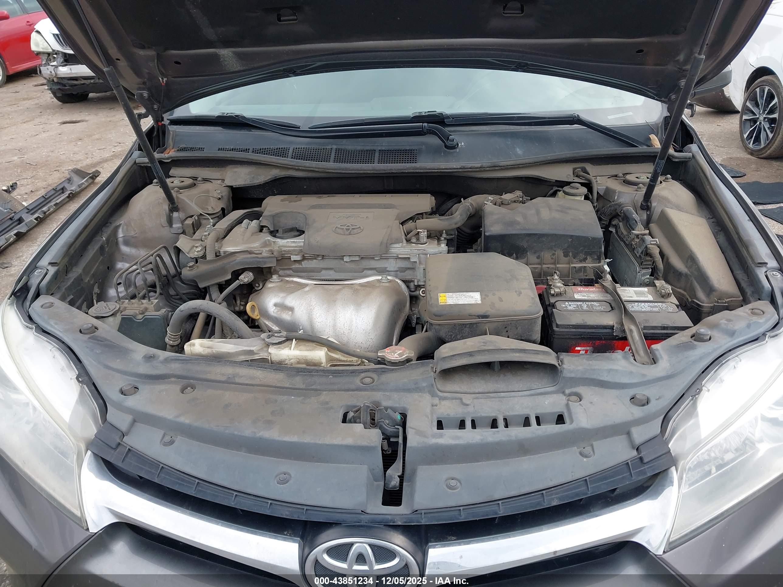 TOYOTA CAMRY image 10