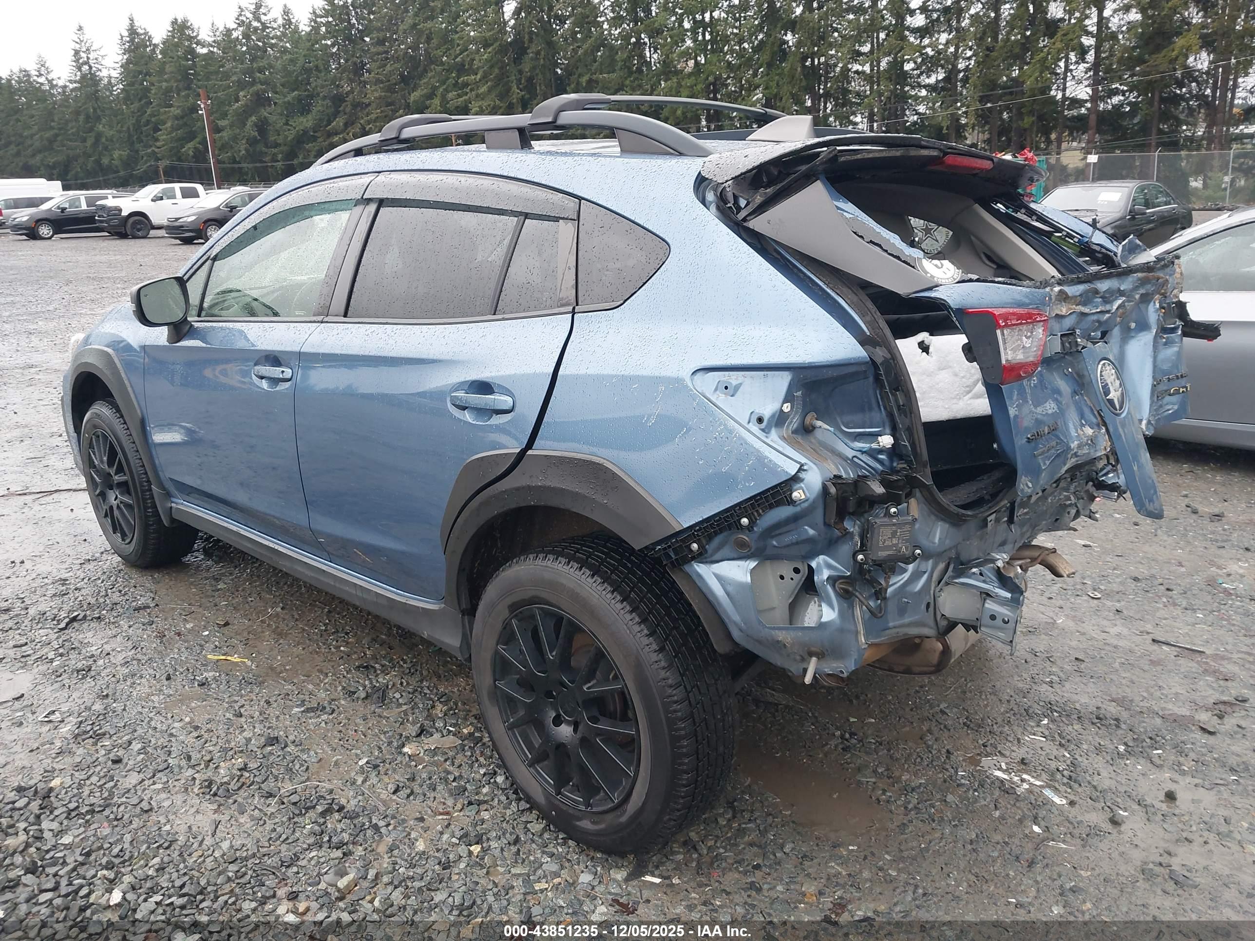 SUBARU CROSSTREK image 3