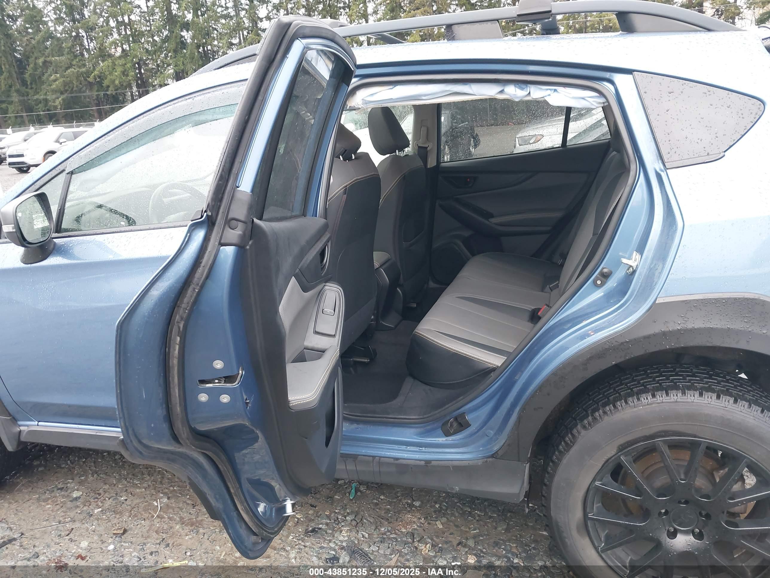 SUBARU CROSSTREK image 8