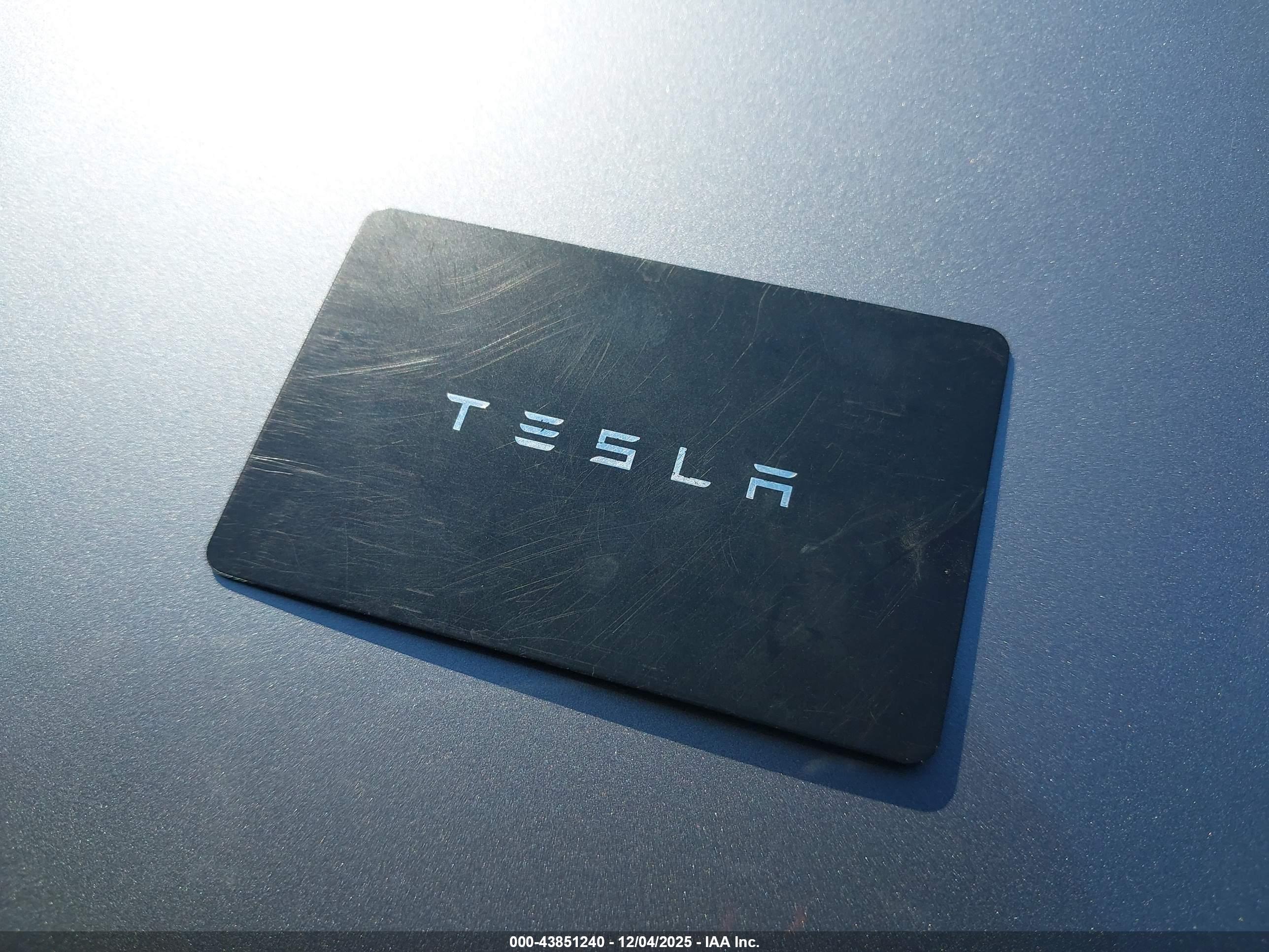 TESLA MODEL image 11