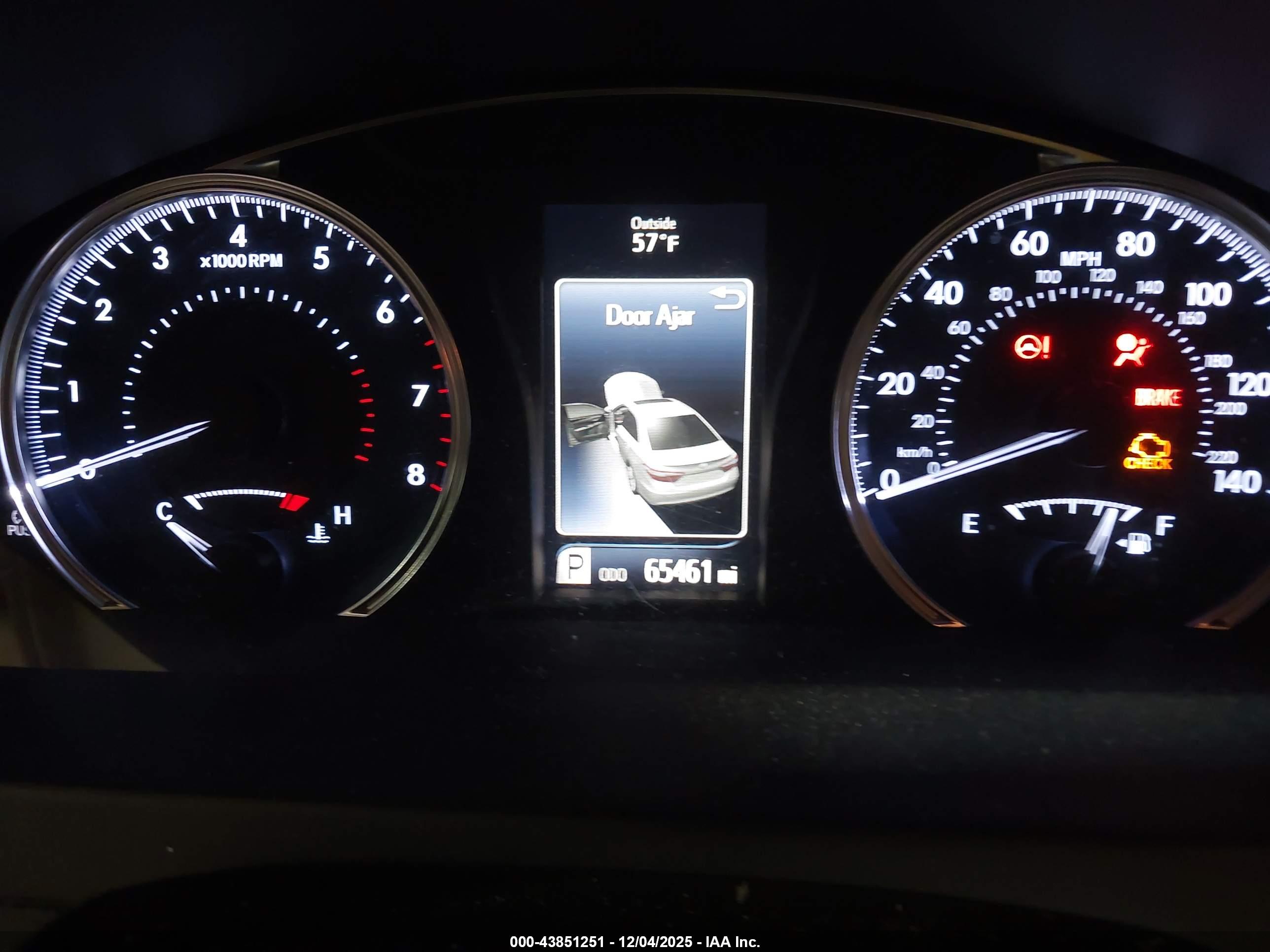 TOYOTA CAMRY image 7
