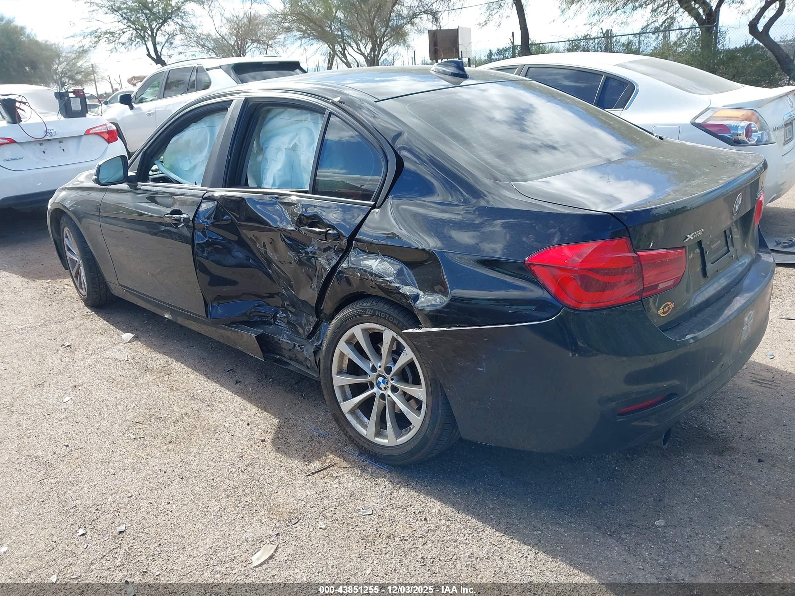BMW 320I image 3