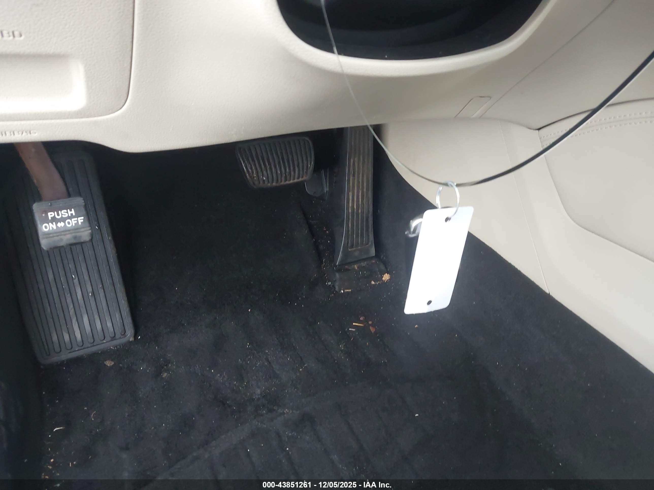 KIA CADENZA image 11