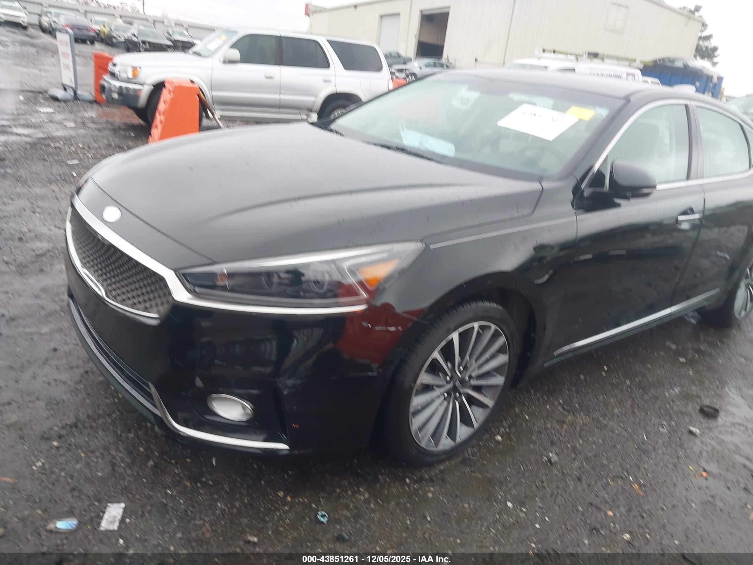 KIA CADENZA image 2