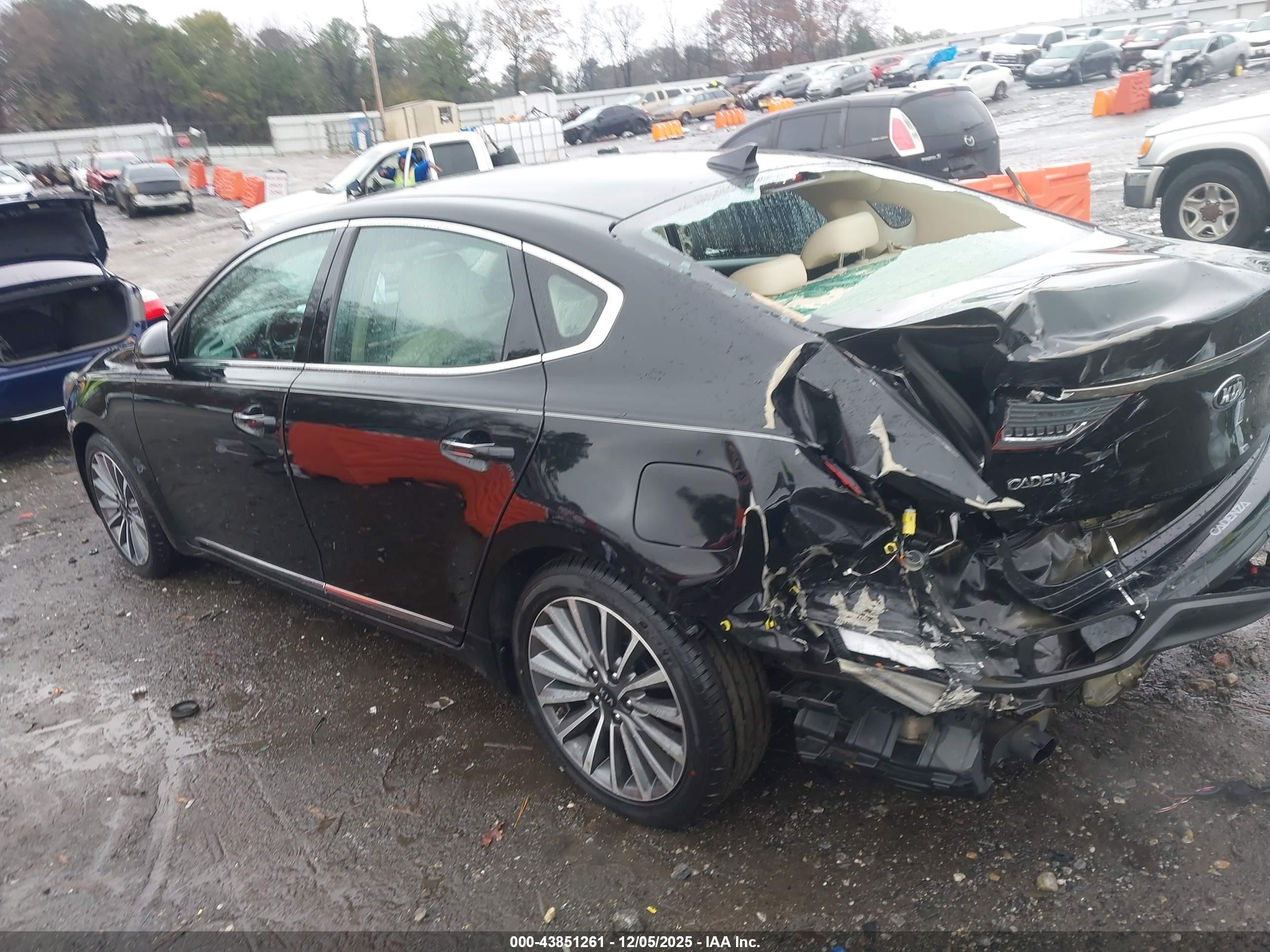 KIA CADENZA image 3