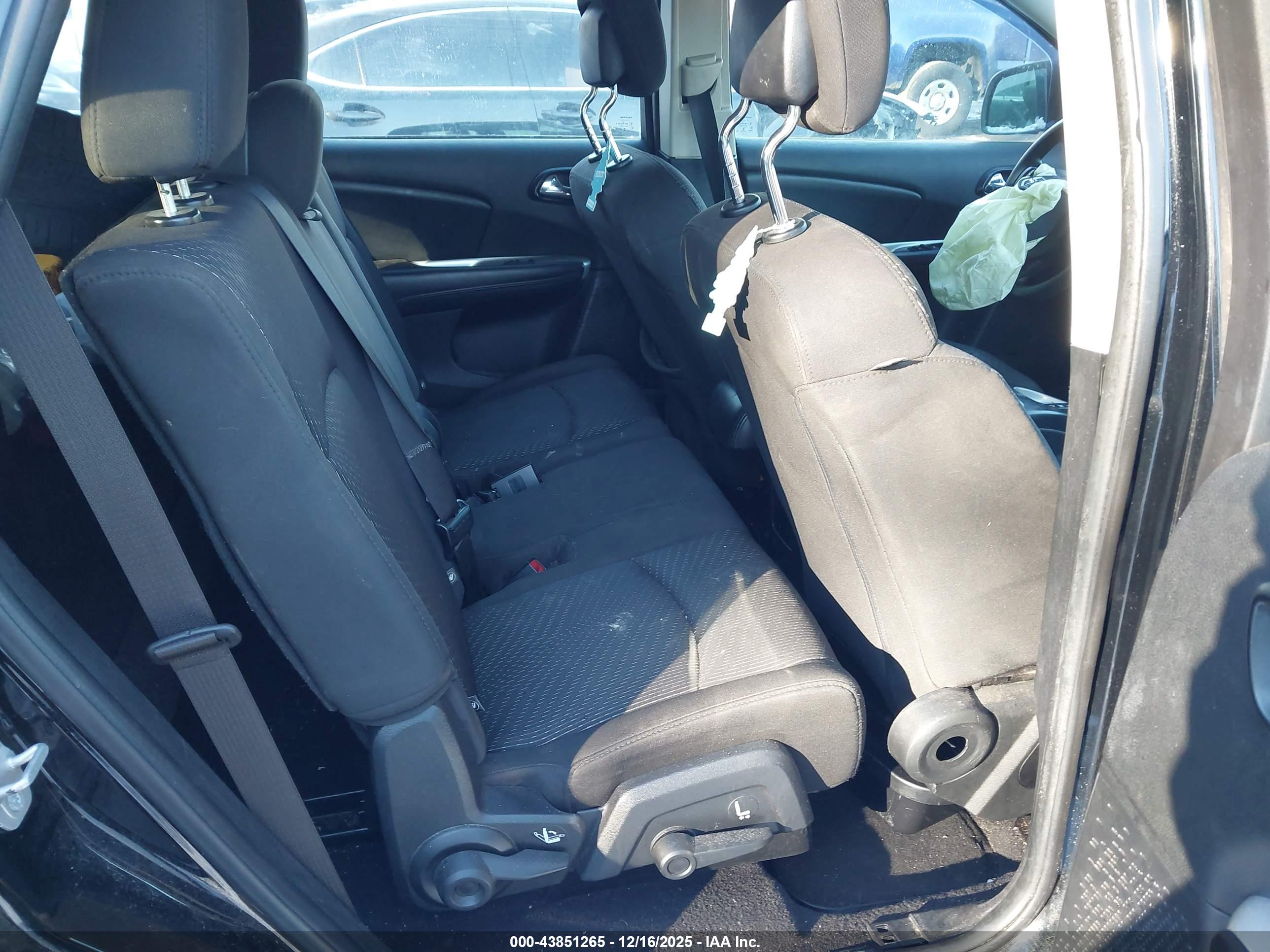 DODGE JOURNEY image 8